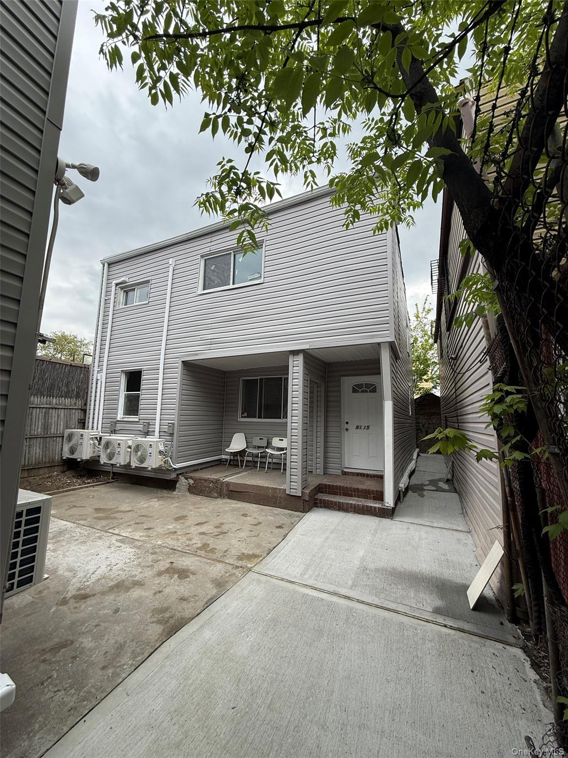 Single Family 77th St Queens, NY 11421, MLS-1035384-3