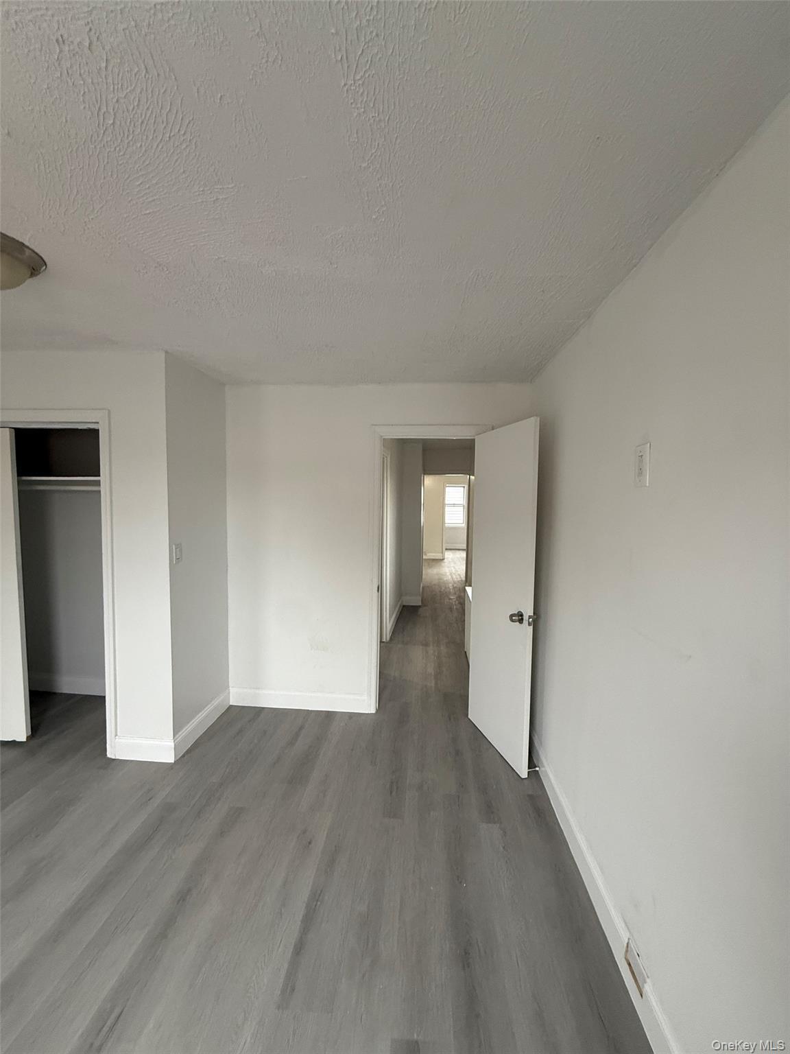 Single Family 77th St Queens, NY 11421, MLS-1035384-8