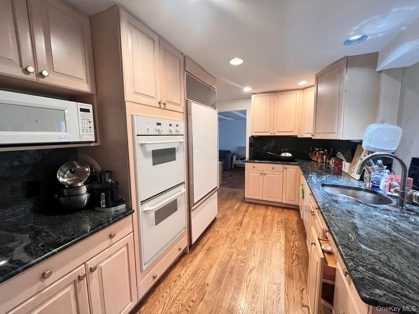 Single Family Polo Field Lane  Nassau County, NY 11020, MLS-1035385-5
