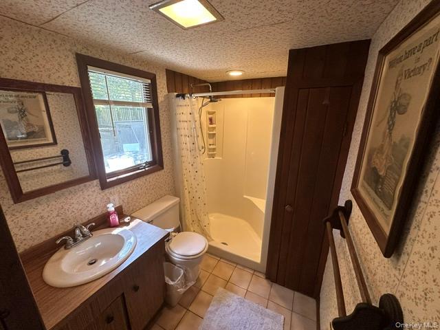 Single Family Gerard Walk  Suffolk County, NY 11782, MLS-1035396-13