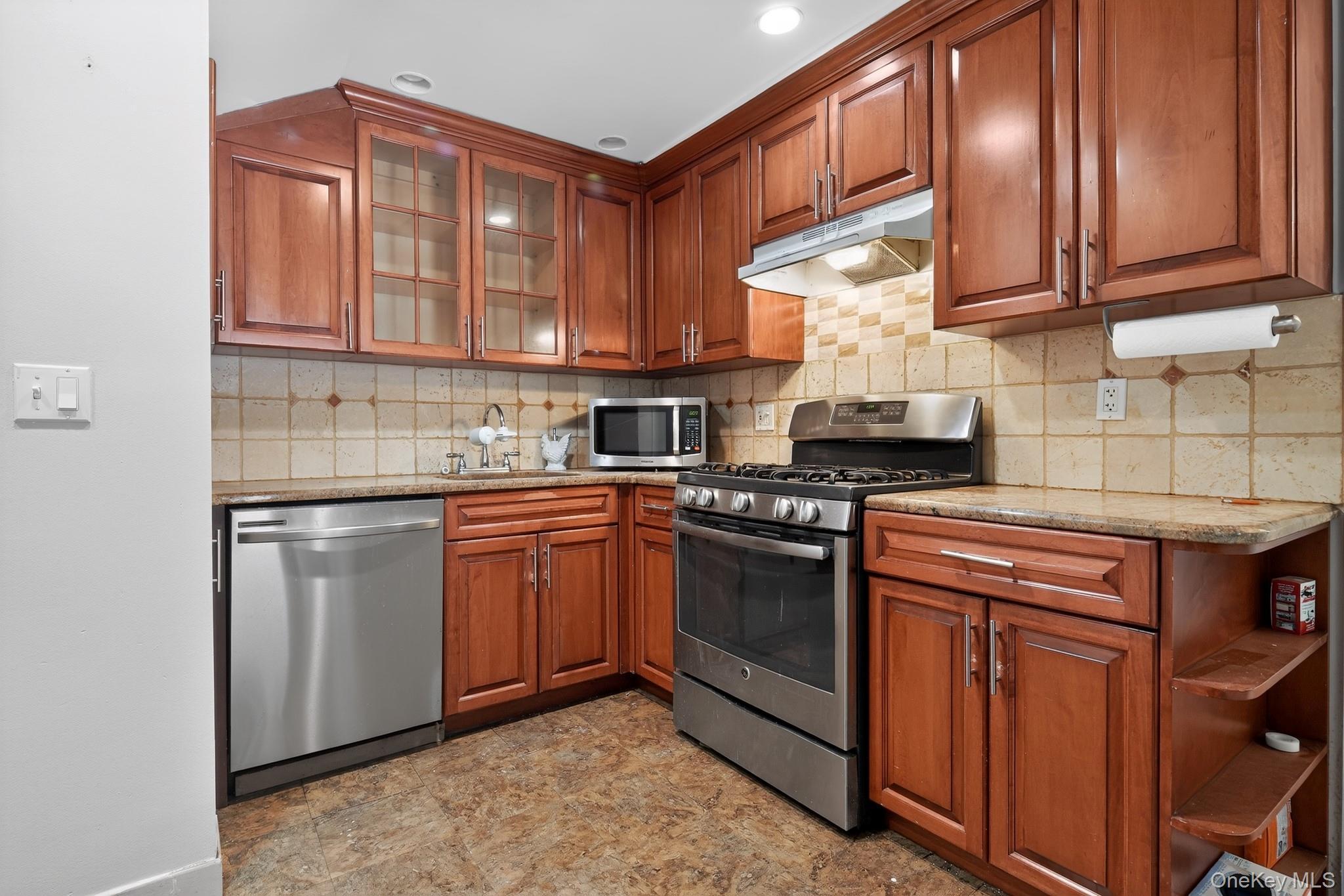 Single Family Alameda Avenue  Queens, NY 11362, MLS-1035405-10