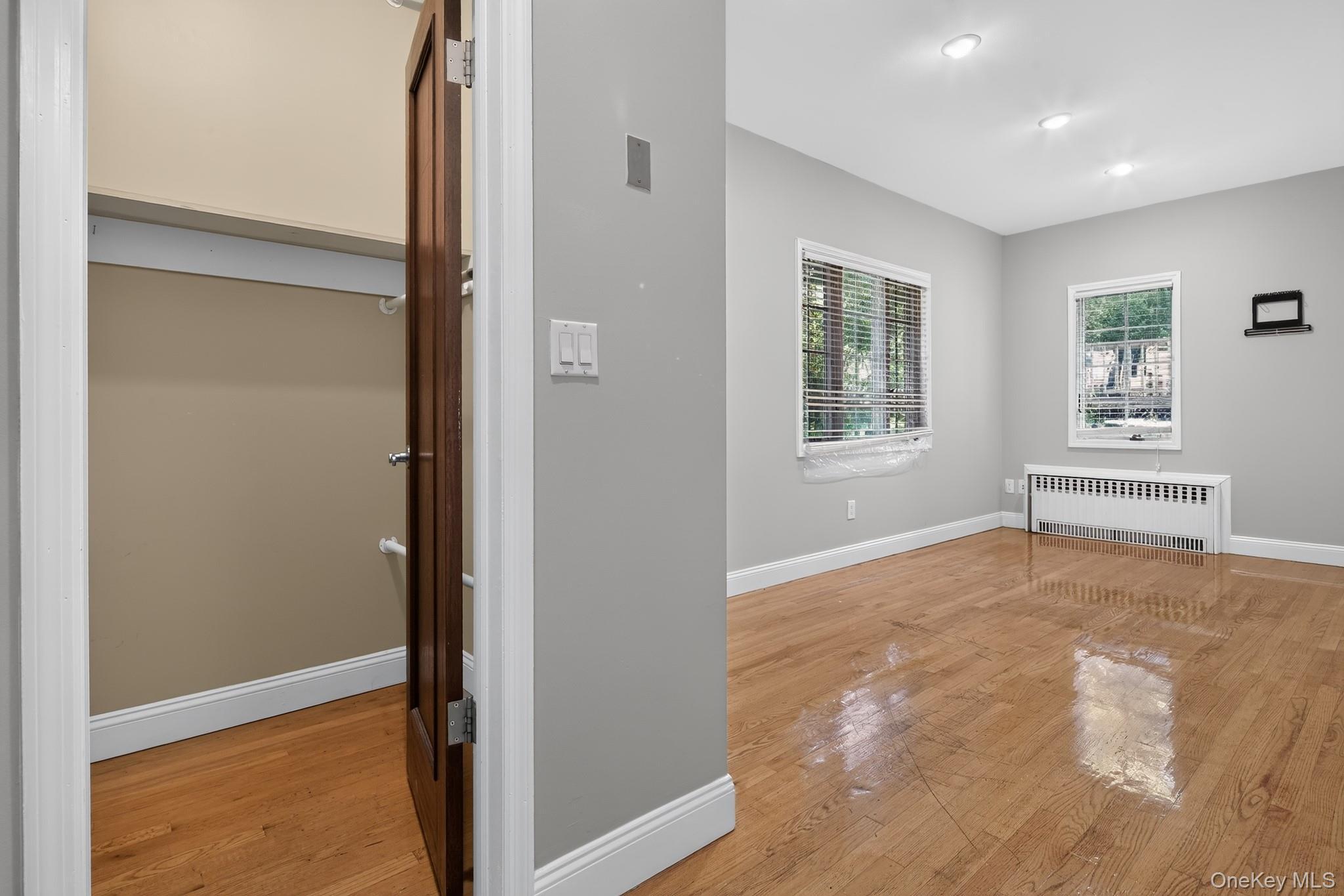 Single Family Alameda Avenue  Queens, NY 11362, MLS-1035405-17
