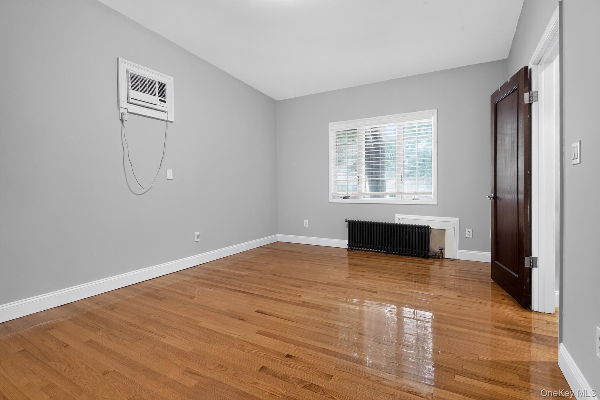 Single Family Alameda Avenue  Queens, NY 11362, MLS-1035405-21