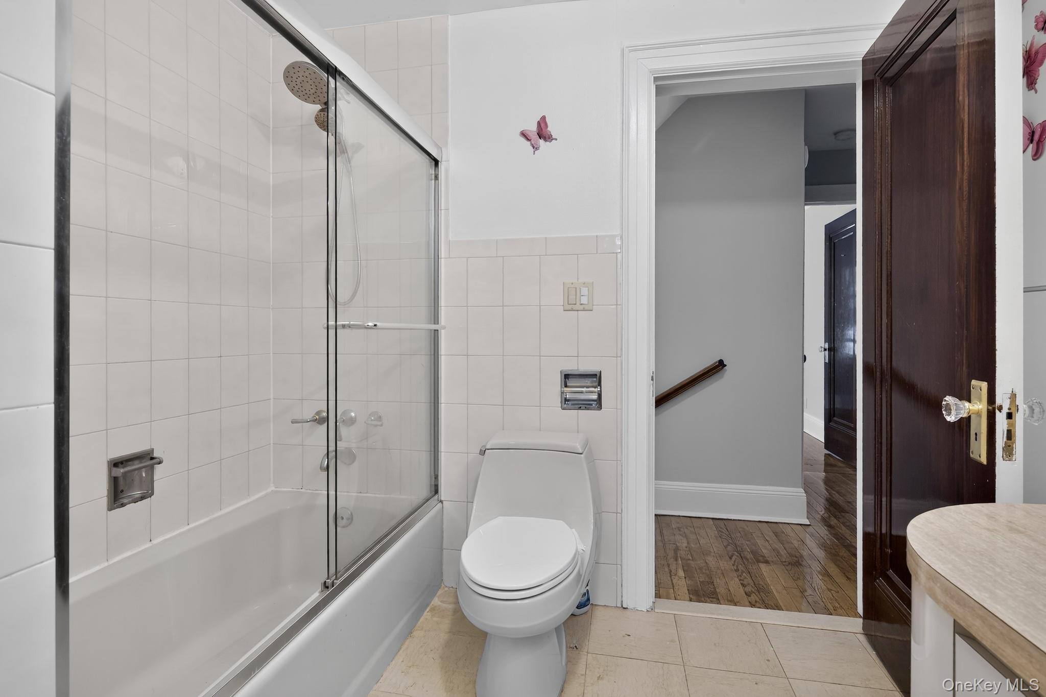 Single Family Alameda Avenue  Queens, NY 11362, MLS-1035405-25