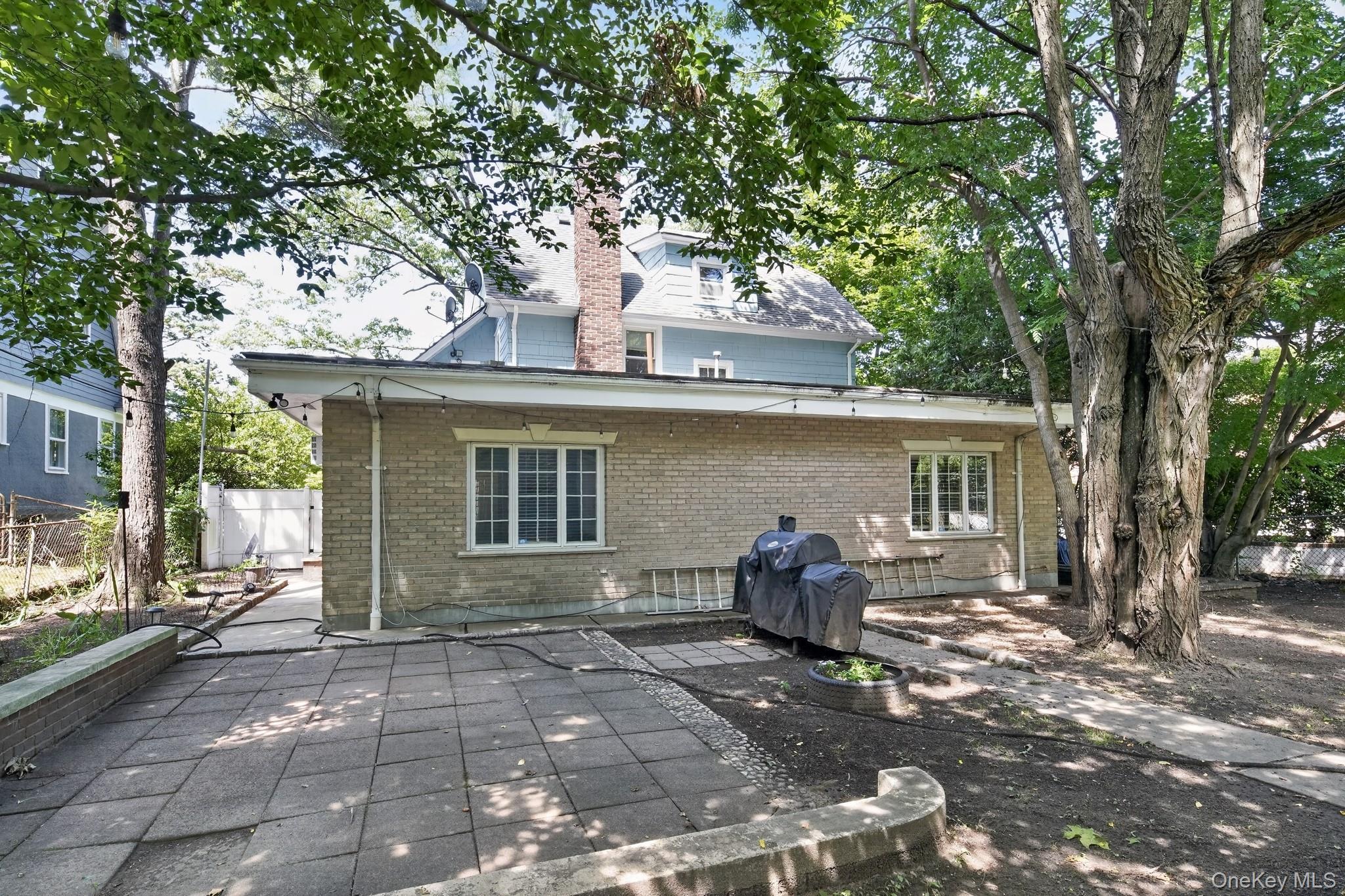 Single Family Alameda Avenue  Queens, NY 11362, MLS-1035405-32