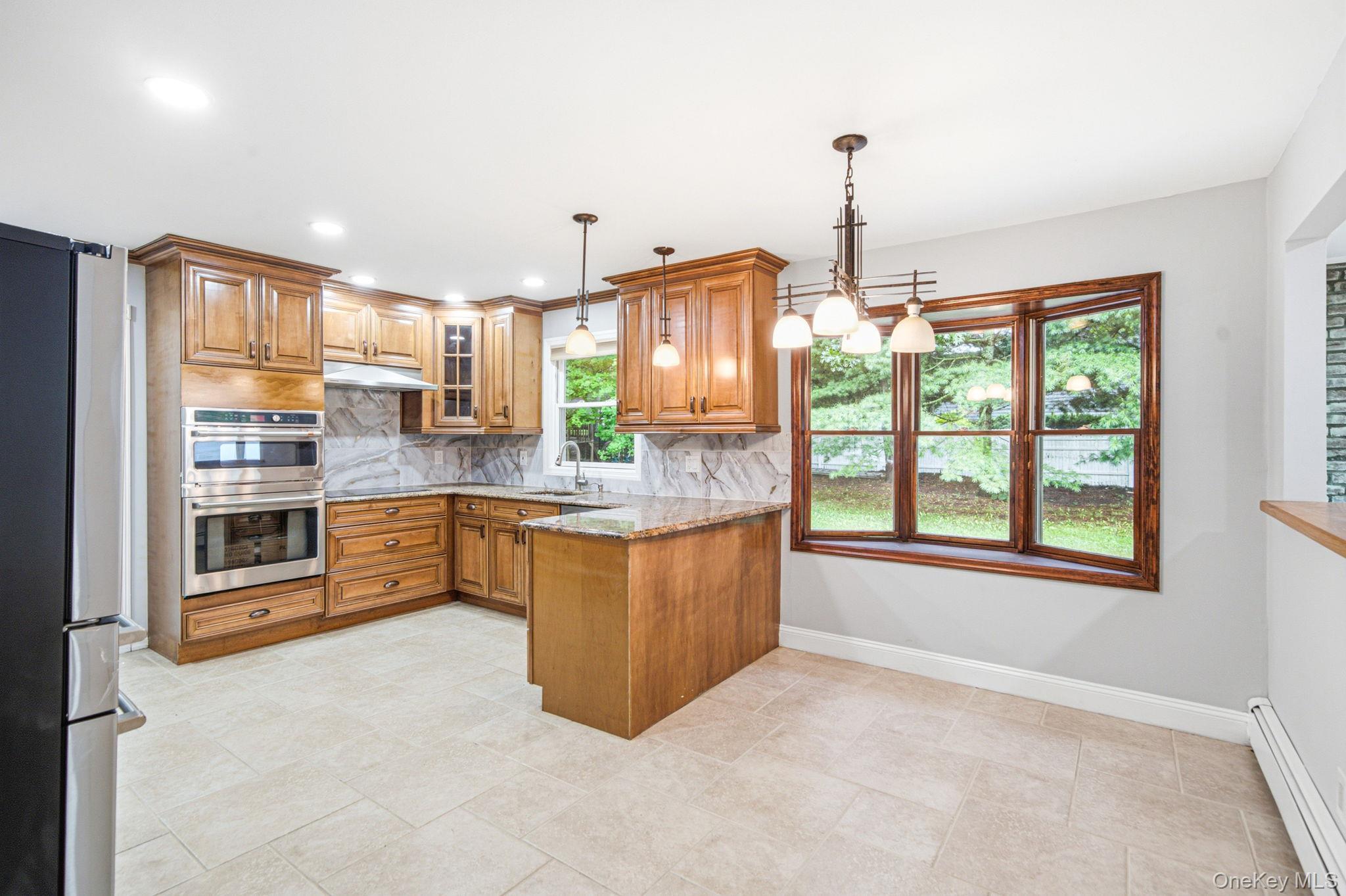 Single Family Arbor Lane  Suffolk County, NY 11746, MLS-1035415-11