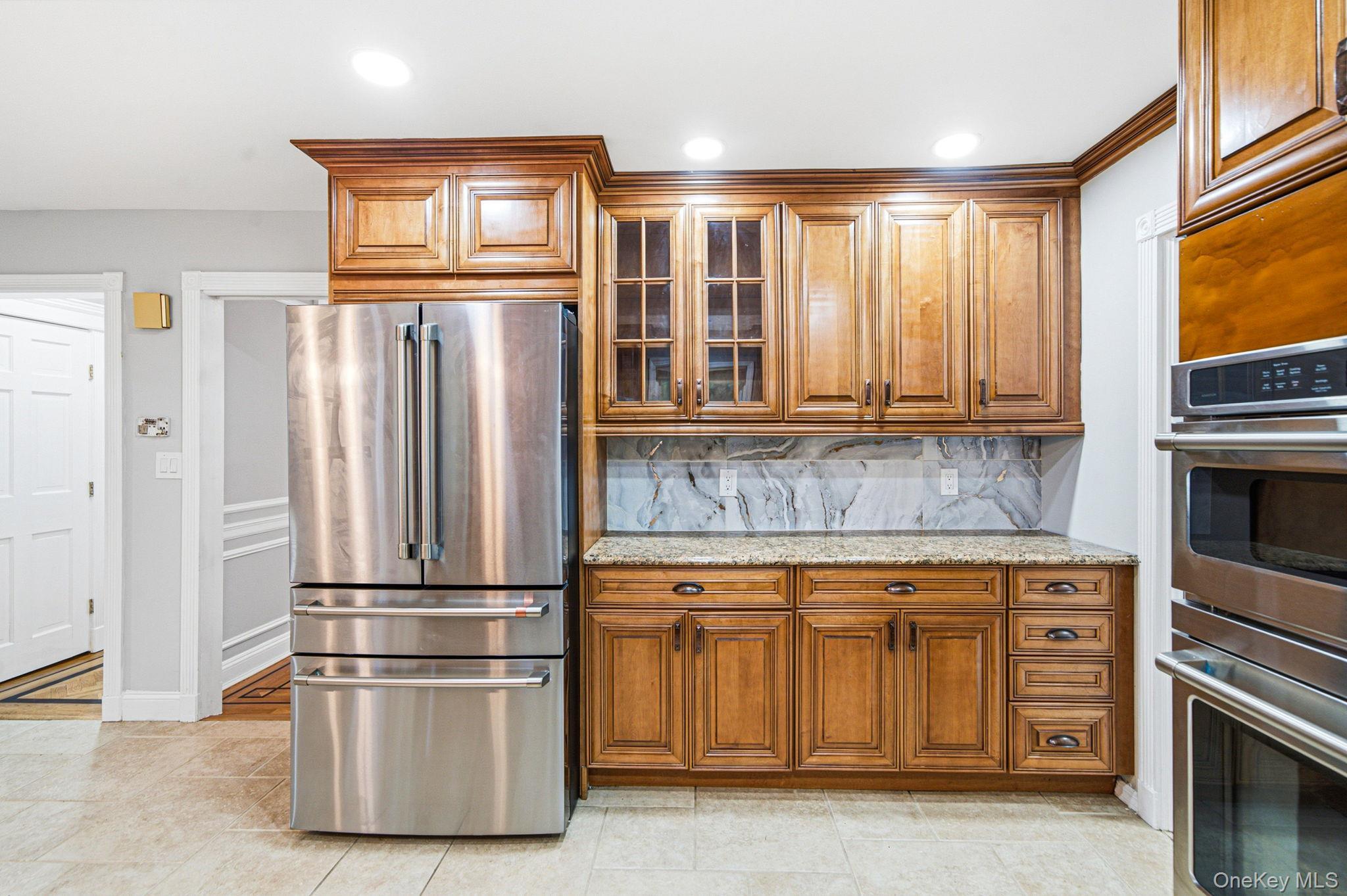 Single Family Arbor Lane  Suffolk County, NY 11746, MLS-1035415-14