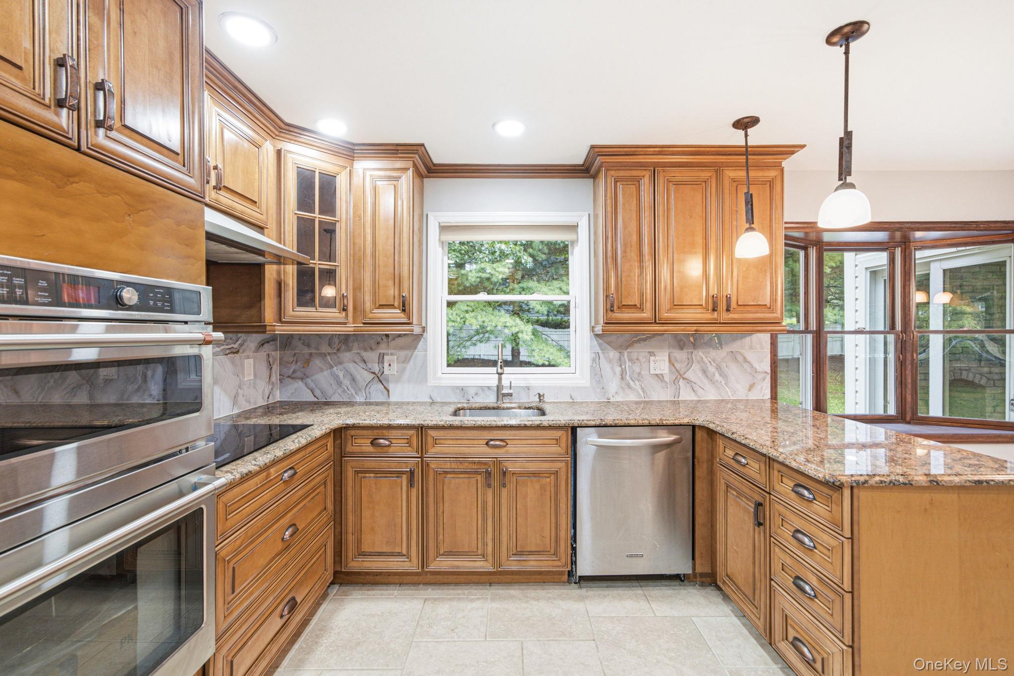 Single Family Arbor Lane  Suffolk County, NY 11746, MLS-1035415-15