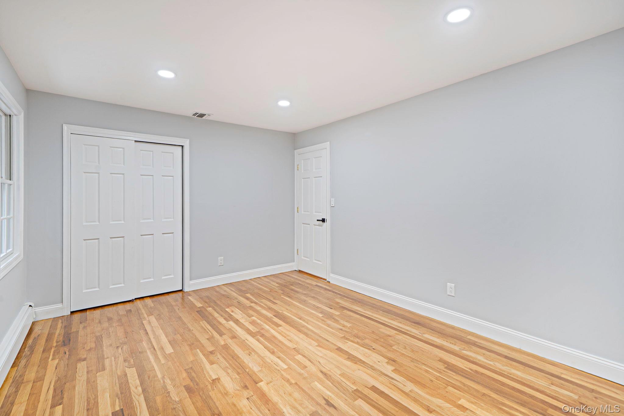 Single Family Arbor Lane  Suffolk County, NY 11746, MLS-1035415-29