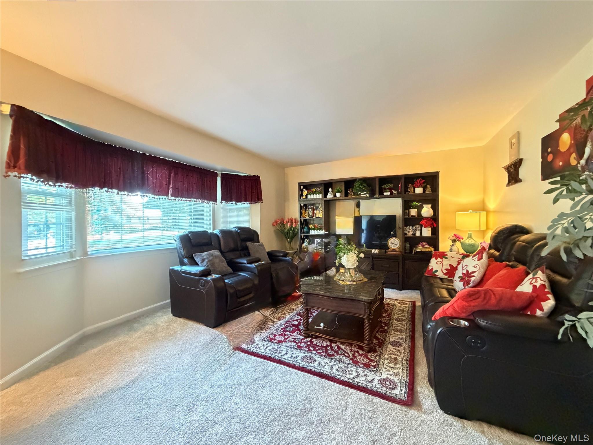 Single Family Estates Drive Suffolk County, NY 11776, MLS-1035458-14