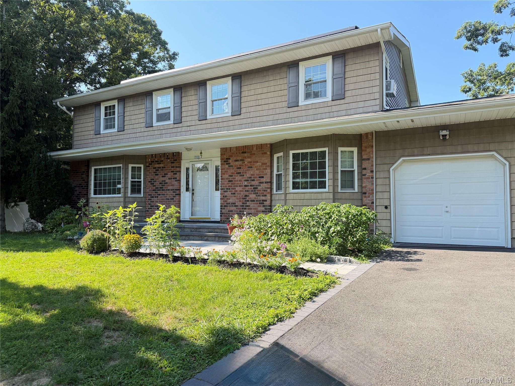 Single Family Estates Drive Suffolk County, NY 11776, MLS-1035458-7
