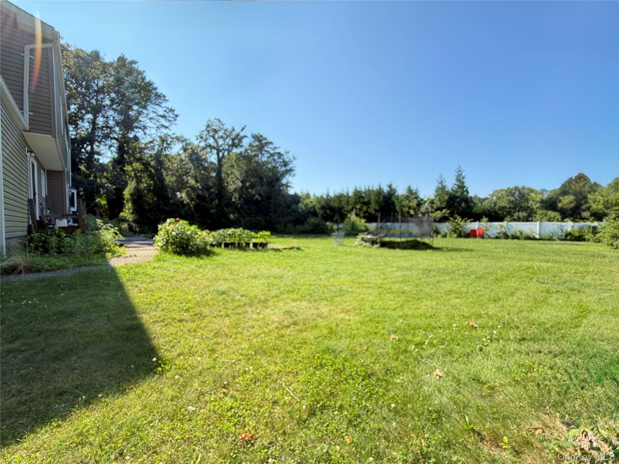 Single Family Estates Drive Suffolk County, NY 11776, MLS-1035458-9