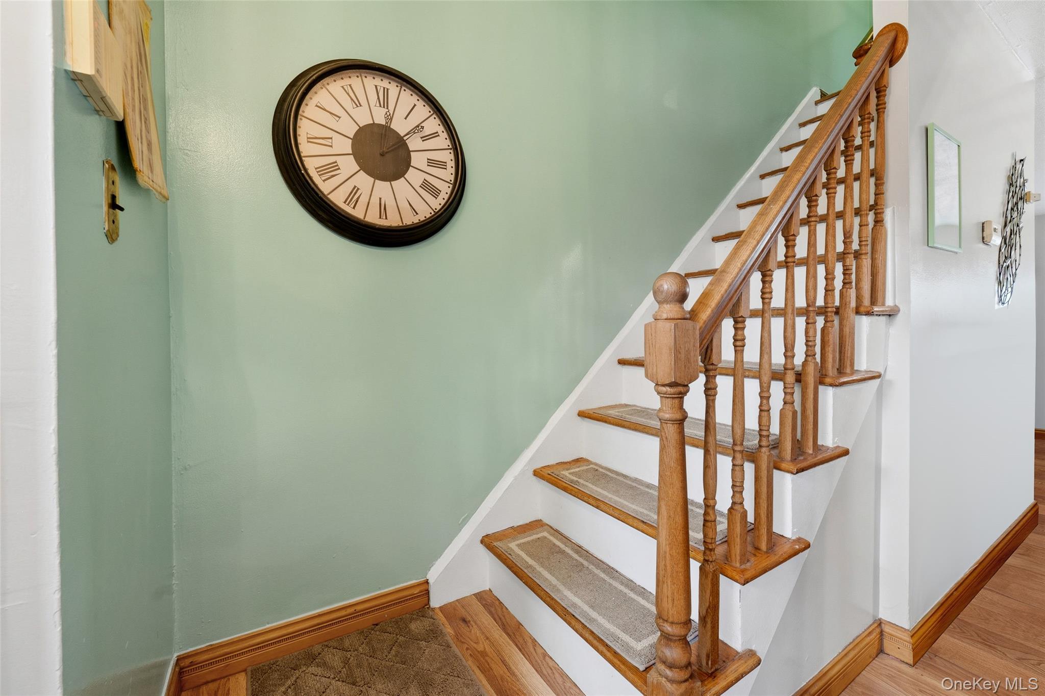 Single Family E Tremont Avenue Bronx, NY 10465, MLS-1035460-13