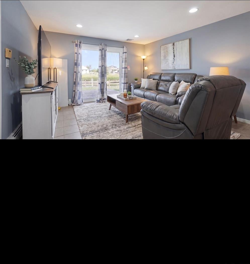 Single Family East Avenue  Nassau County, NY 11559, MLS-1035467-14