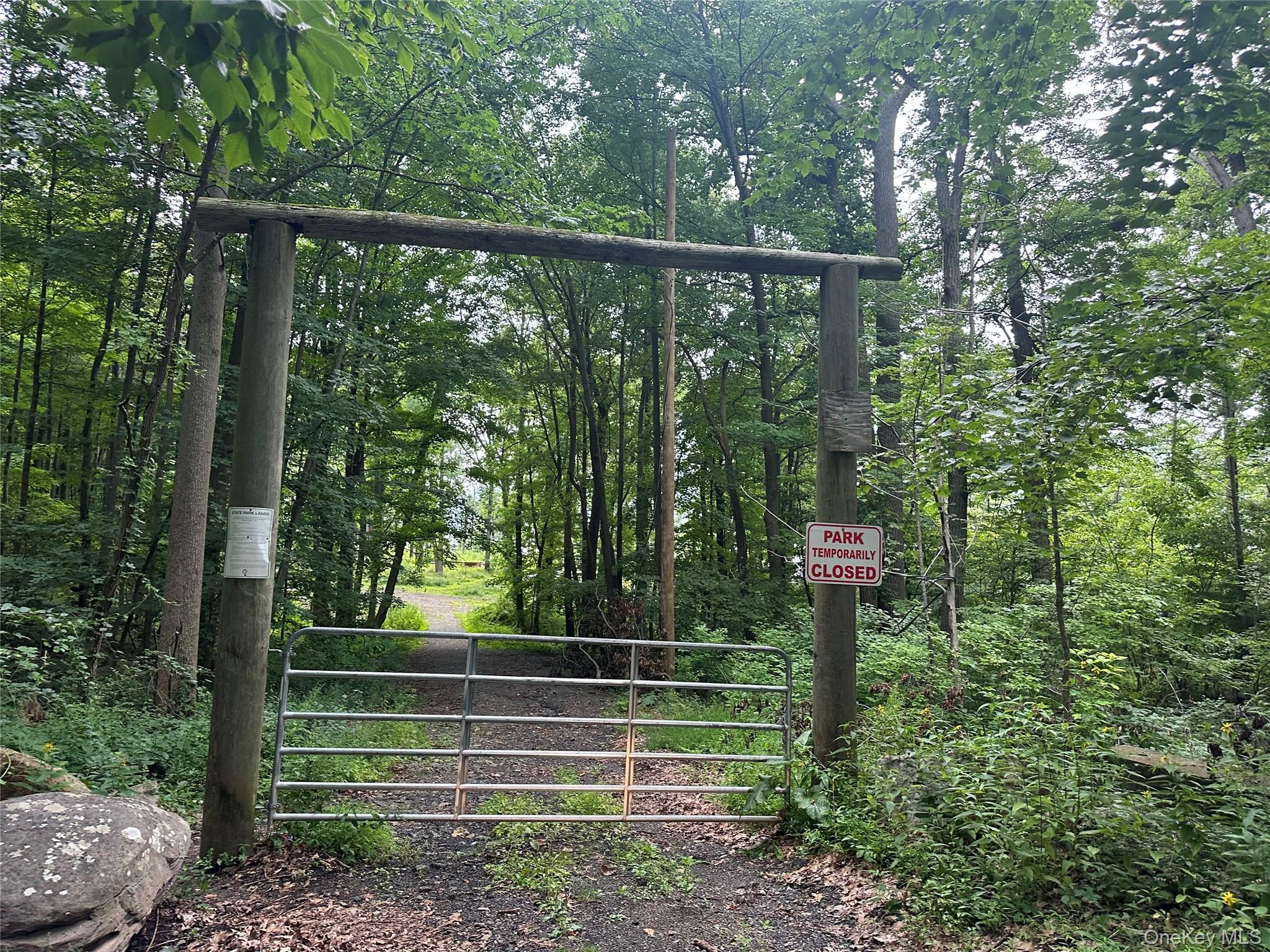 Single Family Woods Road Orange County, NY 10925, MLS-1035473-11