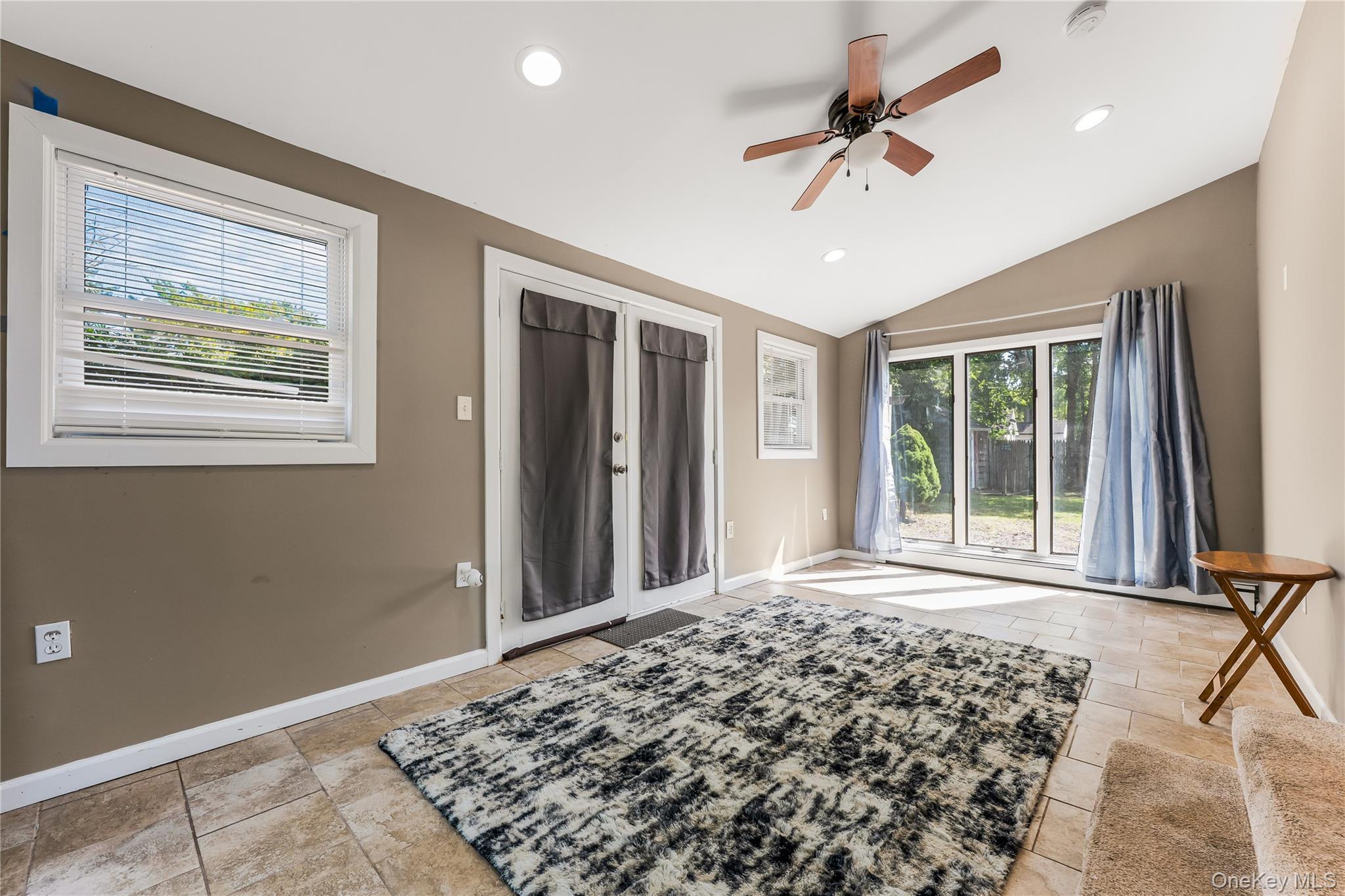 Single Family Magnolia Drive Suffolk County, NY 11951, MLS-1035480-13
