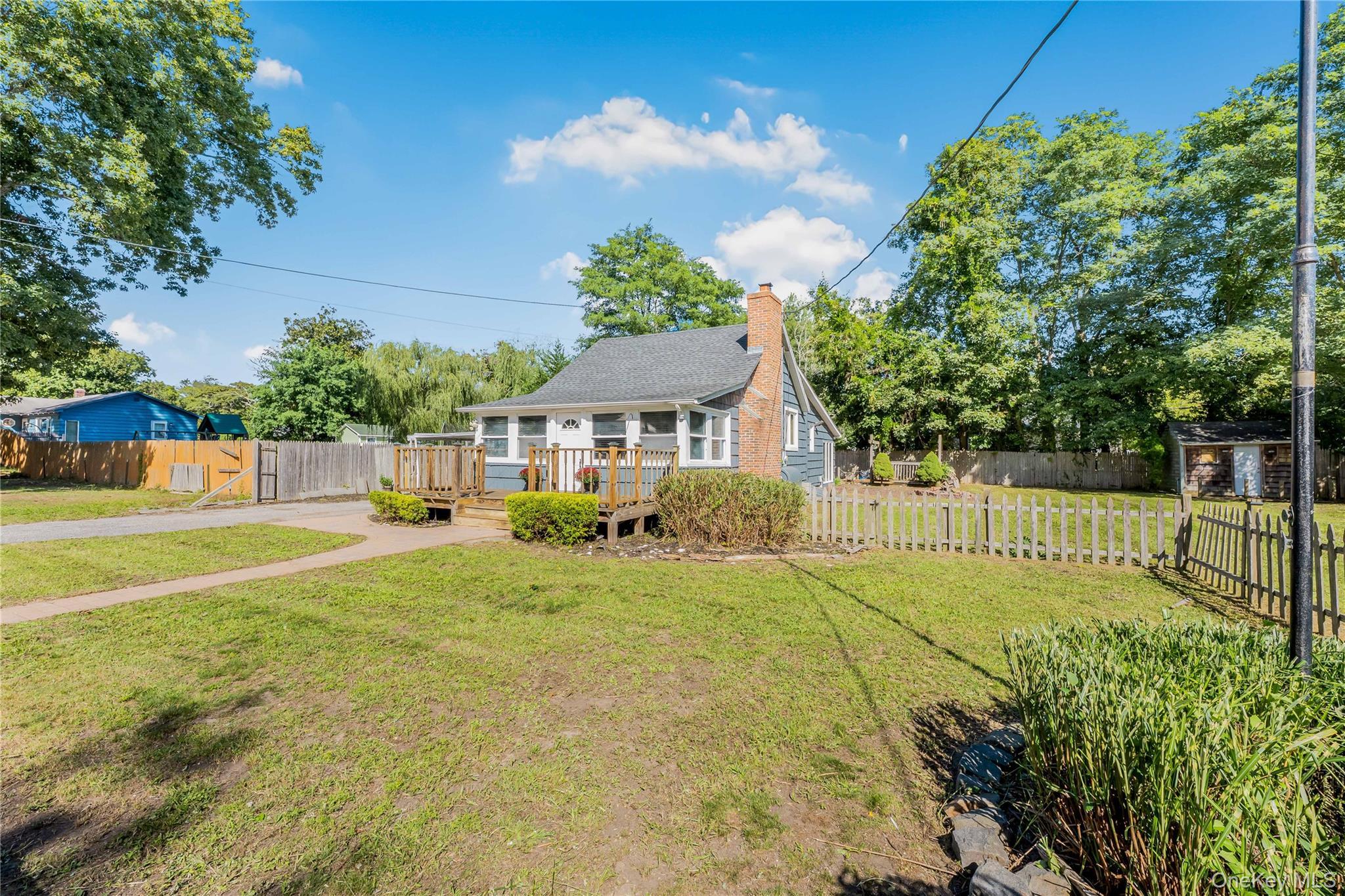 Single Family Magnolia Drive Suffolk County, NY 11951, MLS-1035480-2