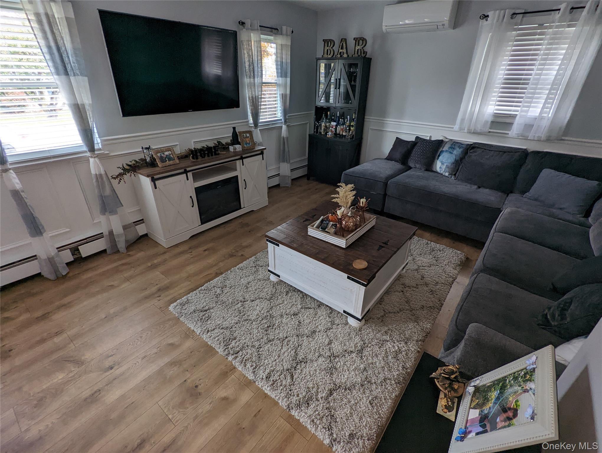 Single Family Rosemont Avenue Suffolk County, NY 11738, MLS-1035488-4