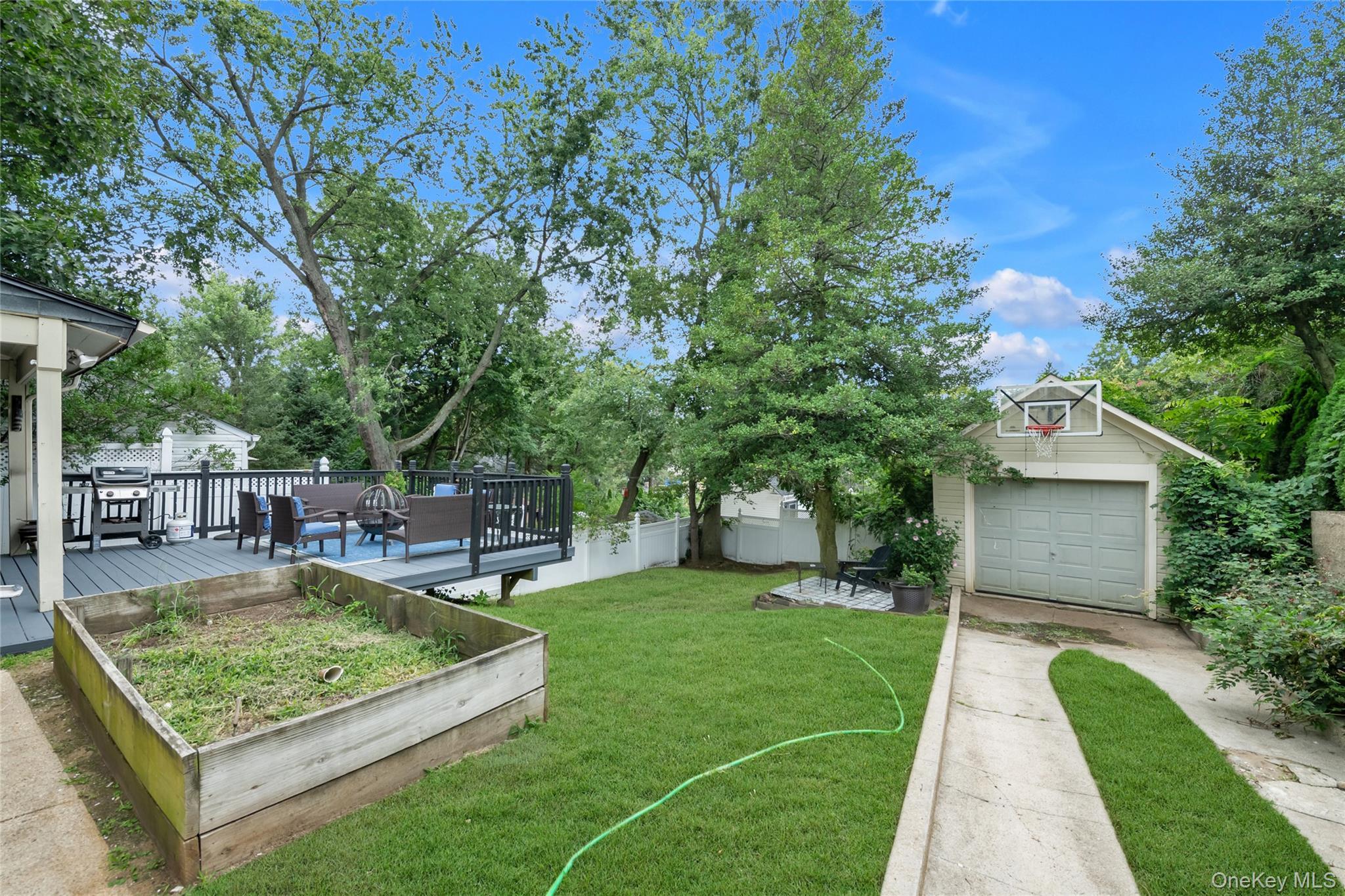 Single Family Forest Road  Queens, NY 11363, MLS-1035490-30