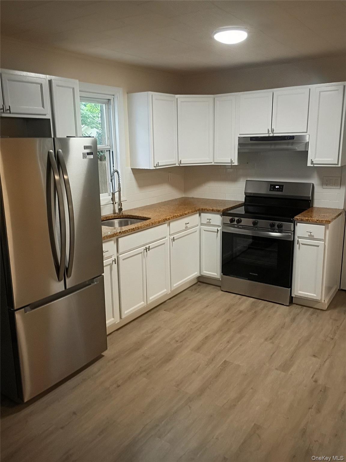 Single Family Neighborhood Road Suffolk County, NY 11951, MLS-1035494-5