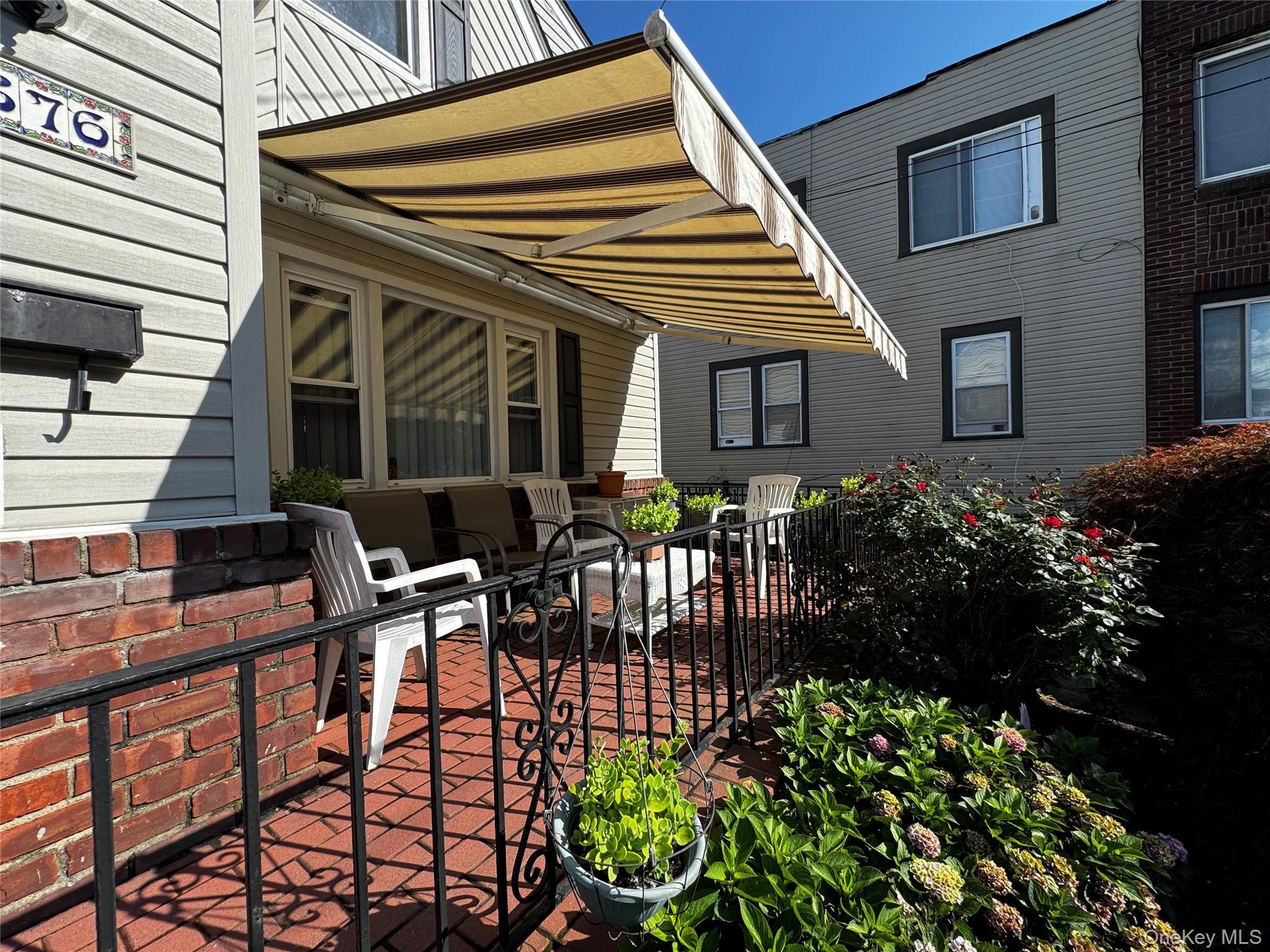 Single Family Eggert Place  Queens, NY 11691, MLS-1035524-2