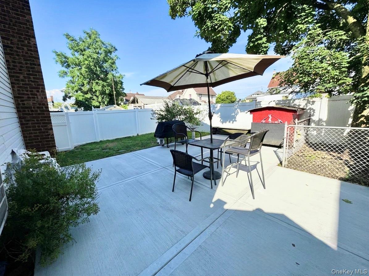 Single Family Eggert Place  Queens, NY 11691, MLS-1035524-5