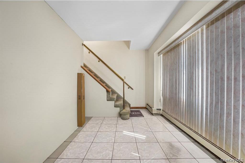 Single Family Wyngate Drive Nassau County, NY 11580, MLS-1035532-11