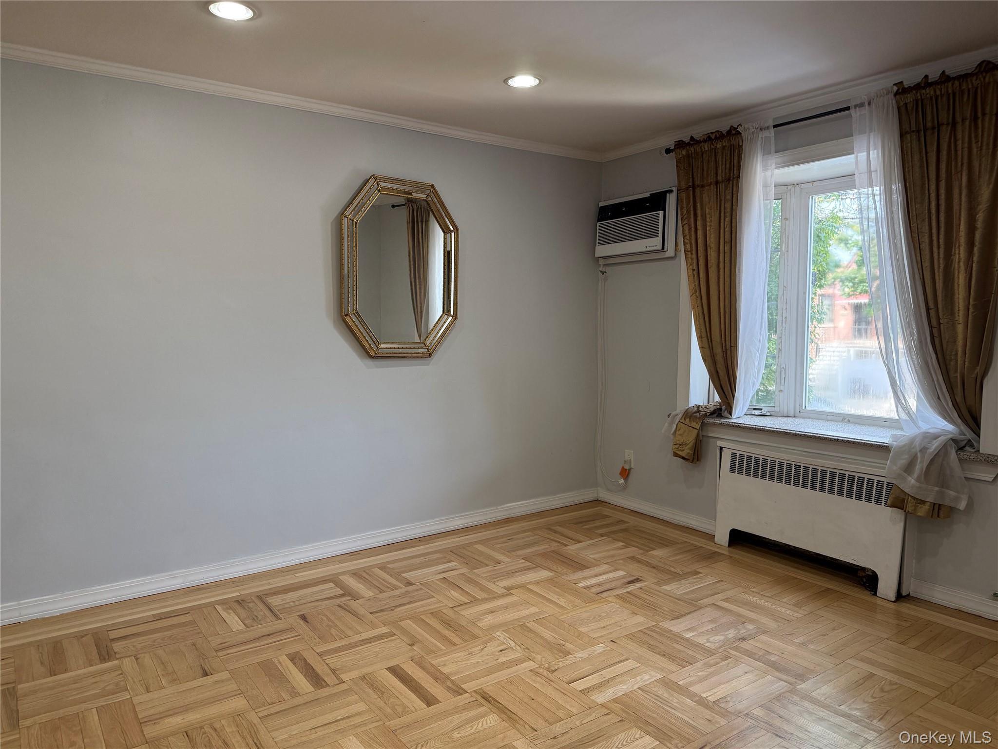 Single Family Lurting Avenue  Bronx, NY 10469, MLS-1035533-2