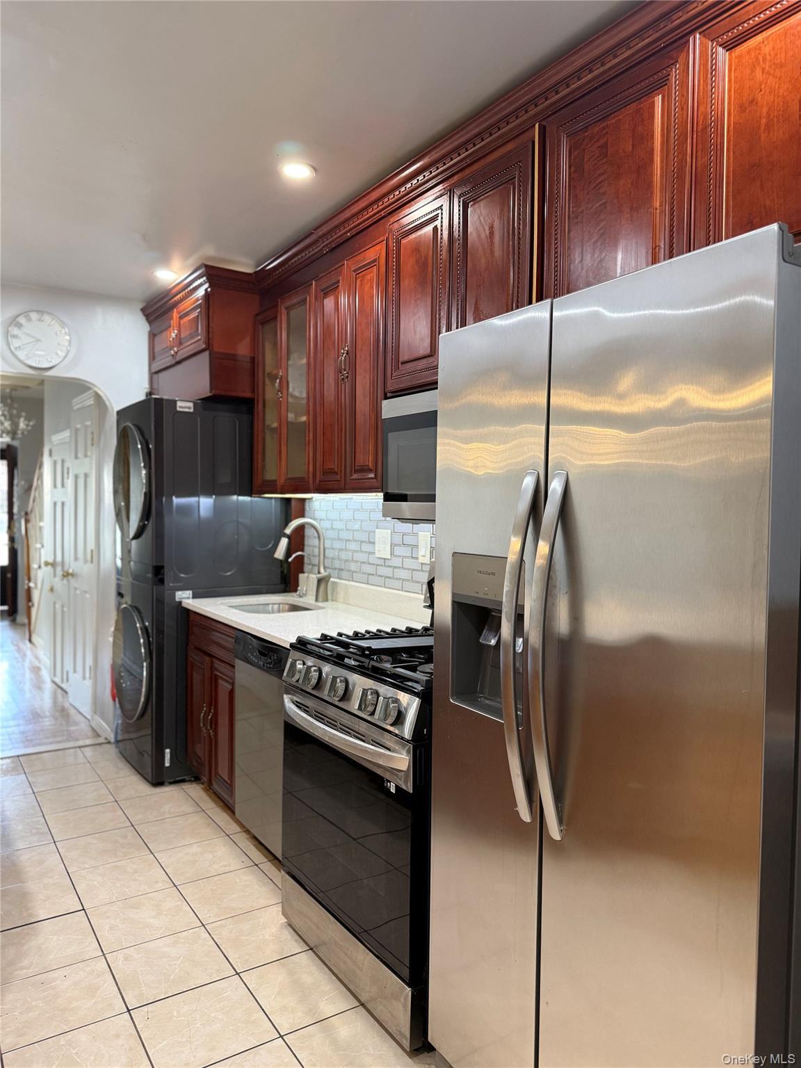 Single Family Lurting Avenue  Bronx, NY 10469, MLS-1035533-7