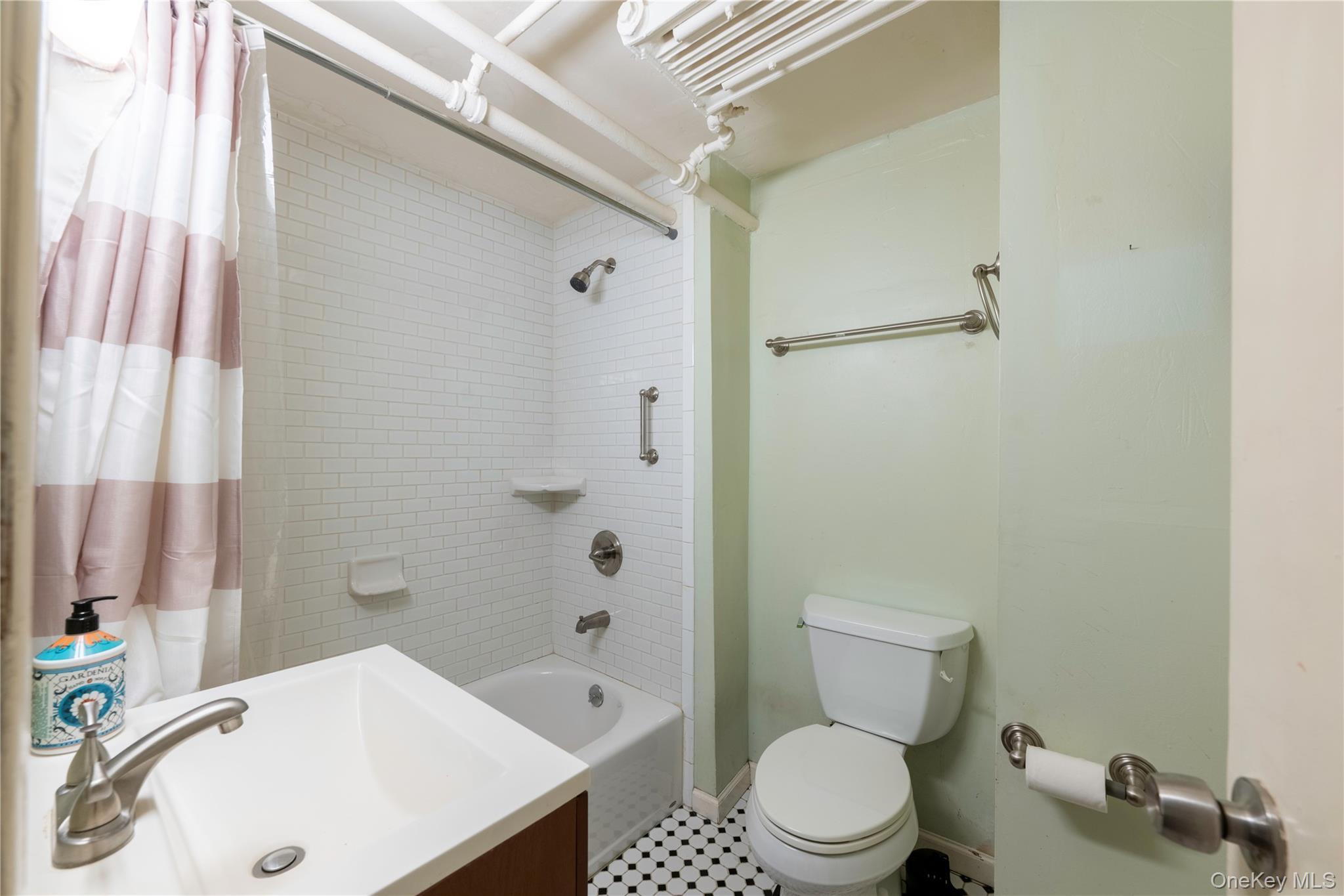 Single Family Washington Avenue Dutchess County, NY 12508, MLS-1035535-16