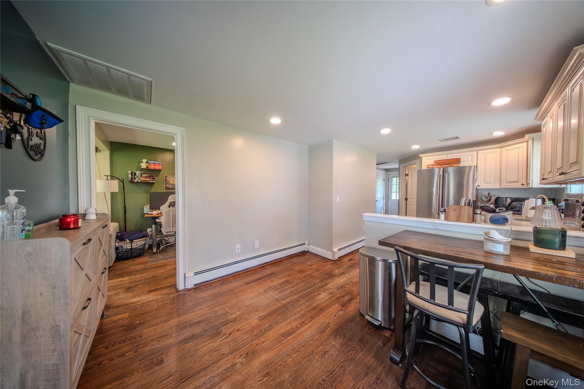 Single Family Connelly Drive Suffolk County, NY 11755, MLS-1035541-14