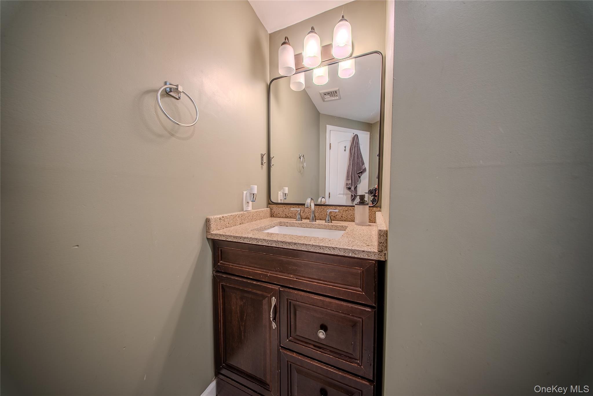Single Family Connelly Drive Suffolk County, NY 11755, MLS-1035541-18