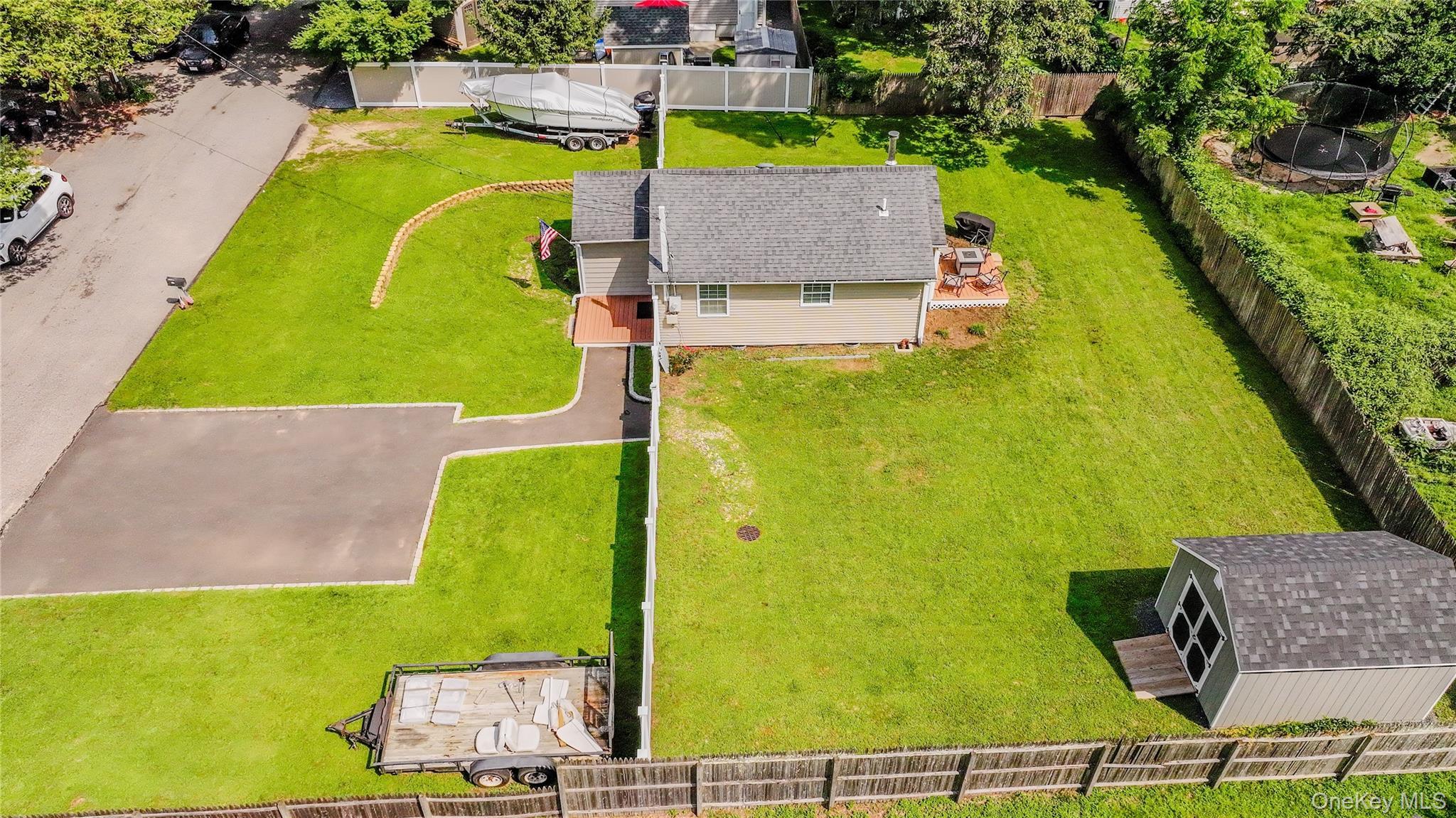 Single Family Connelly Drive Suffolk County, NY 11755, MLS-1035541-36