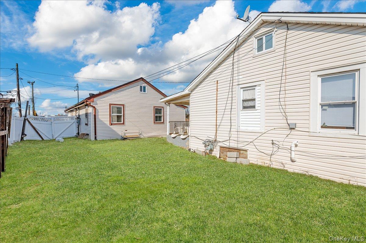 Single Family Beach 3rd Queens, NY 11691, MLS-1035547-2