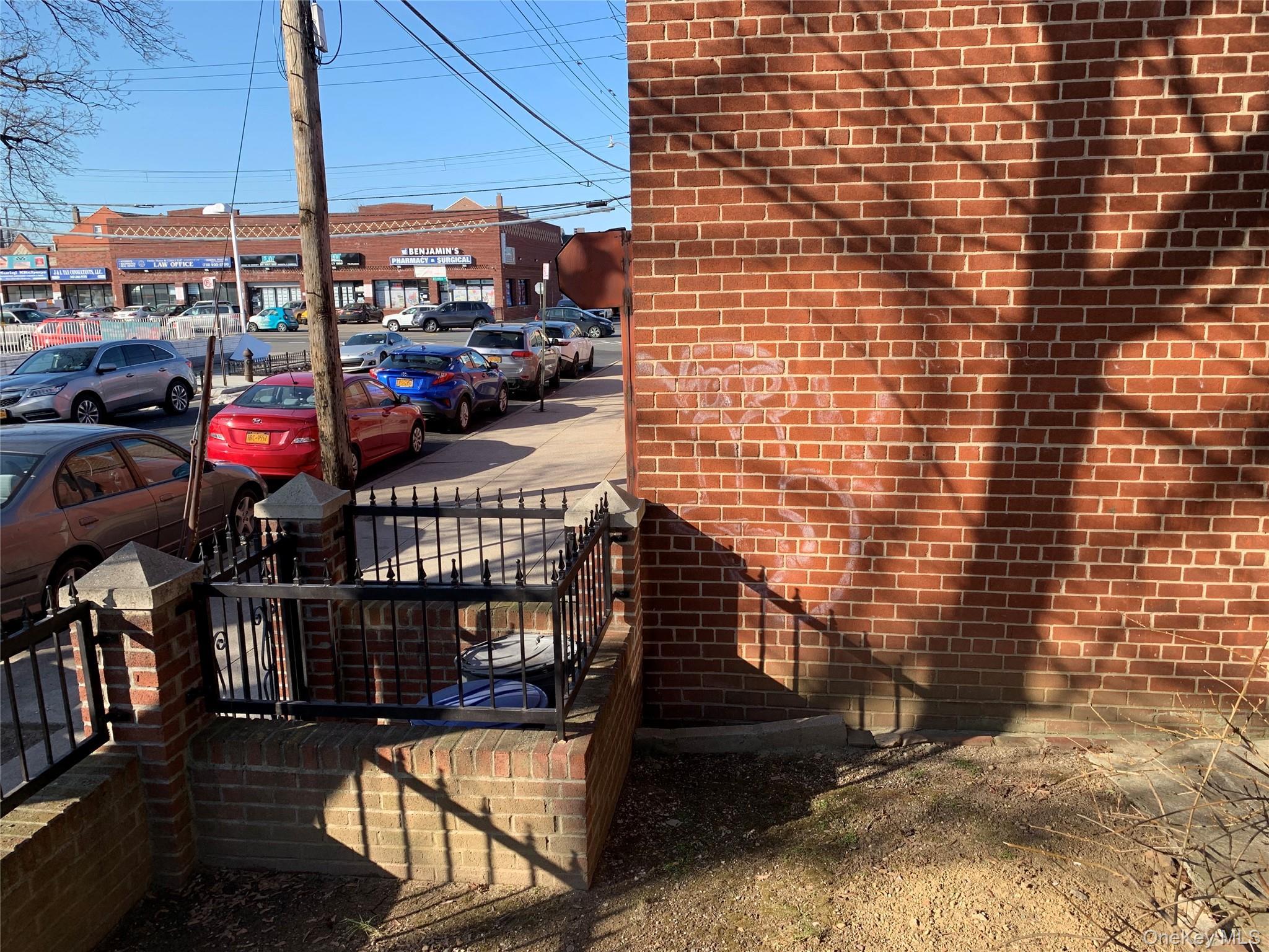 Single Family Paulding Avenue Bronx, NY 10469, MLS-1035550-22