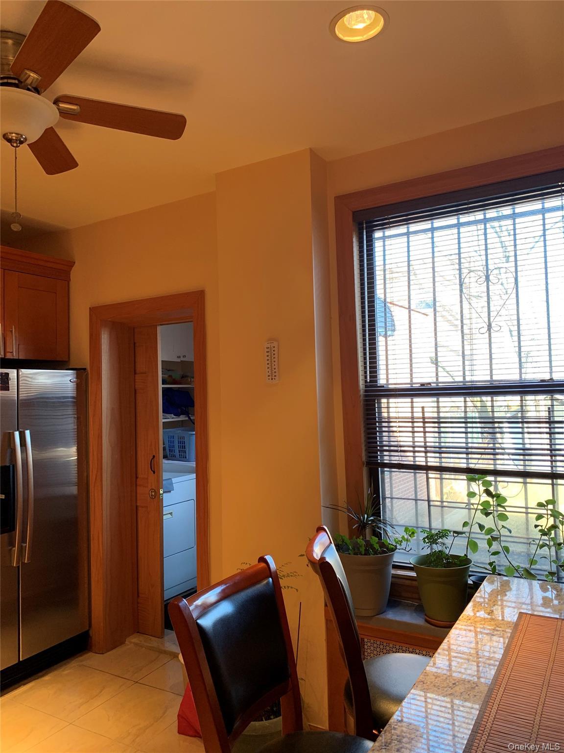 Single Family Paulding Avenue Bronx, NY 10469, MLS-1035550-4