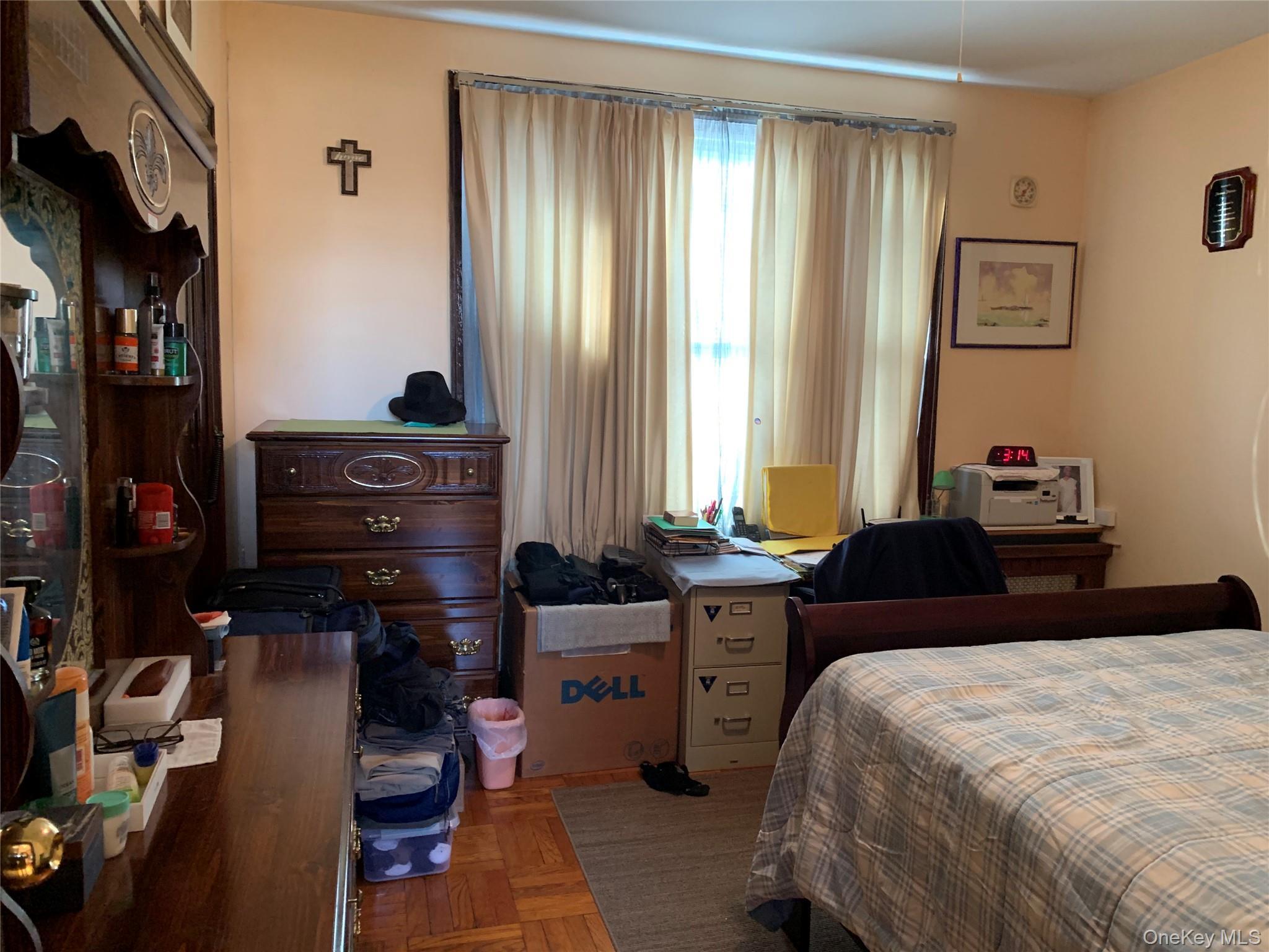 Single Family Paulding Avenue Bronx, NY 10469, MLS-1035550-5