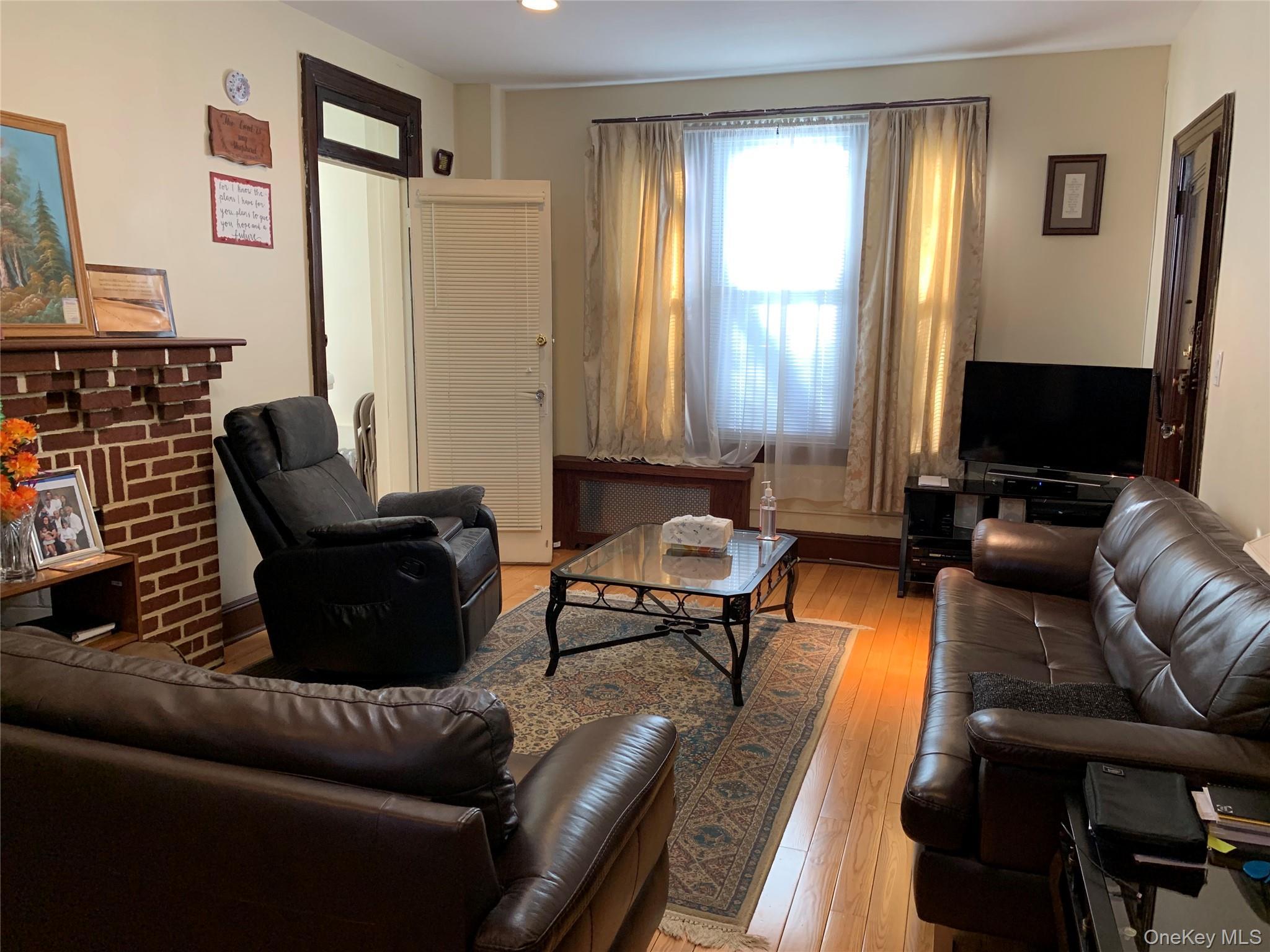 Single Family Paulding Avenue Bronx, NY 10469, MLS-1035550-7
