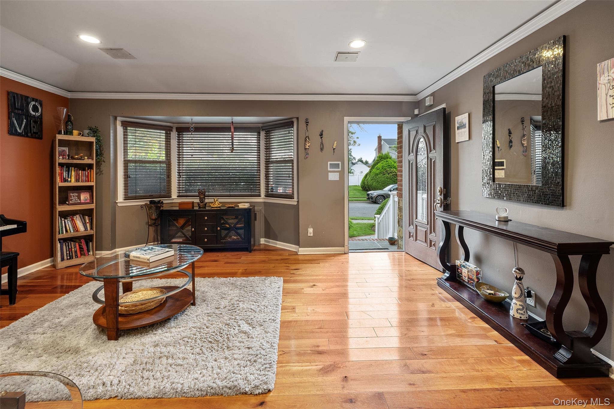 Single Family Kathleen Drive E Nassau County, NY 11791, MLS-1035555-3