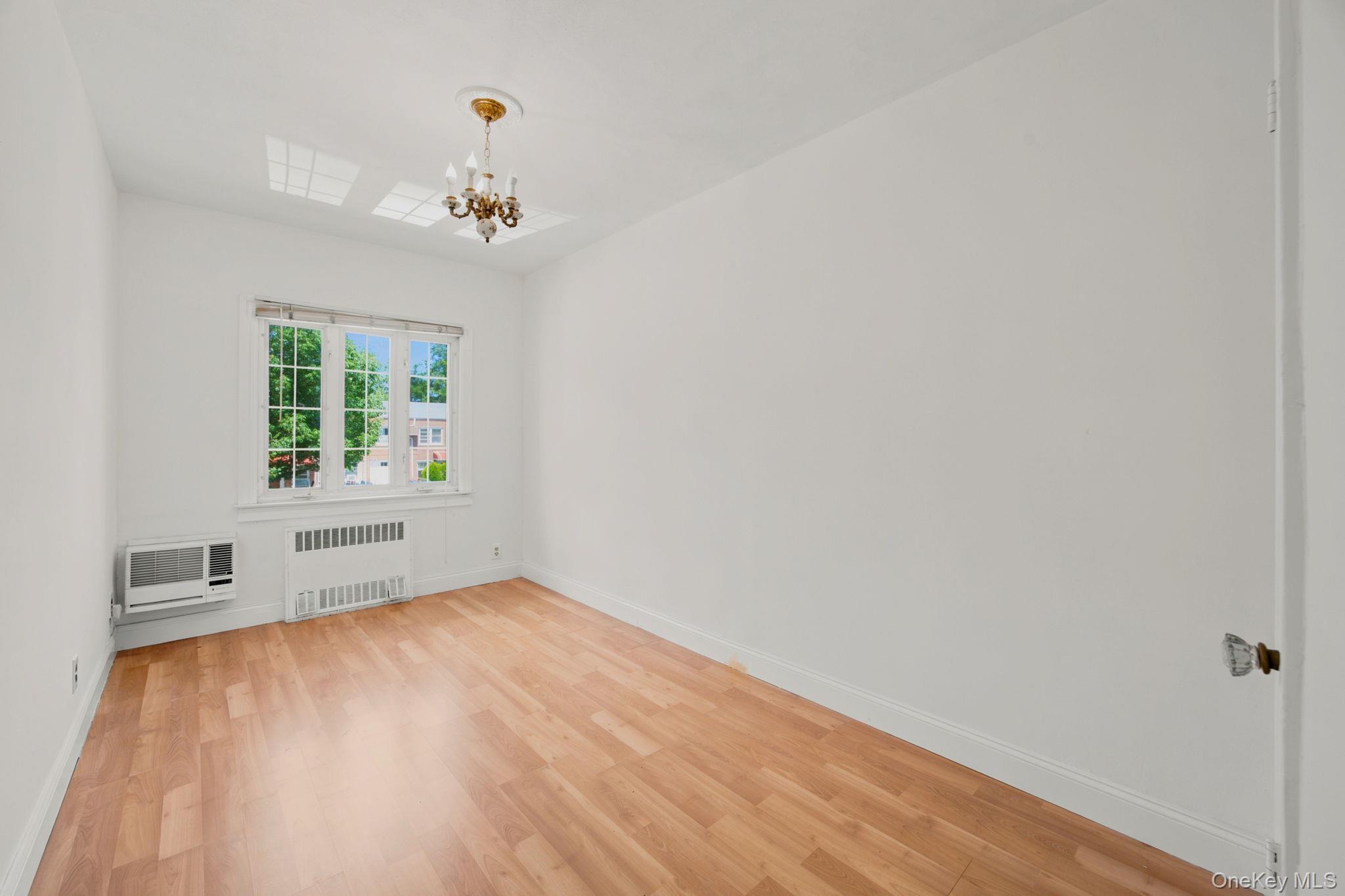 Single Family 133rd Avenue Queens, NY 11417, MLS-1035559-18