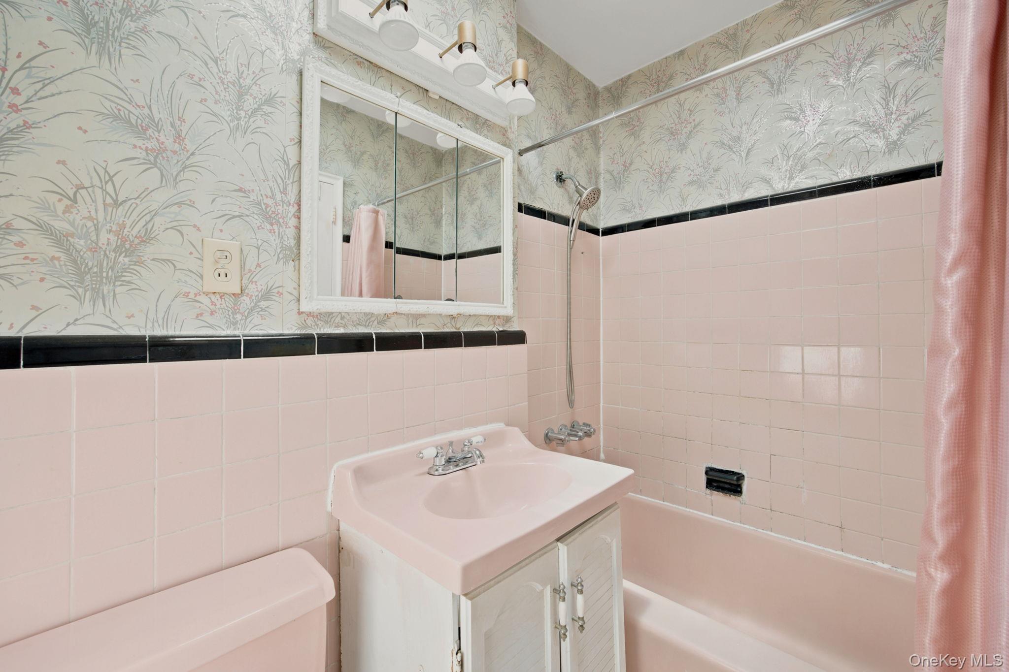 Single Family 133rd Avenue Queens, NY 11417, MLS-1035559-20