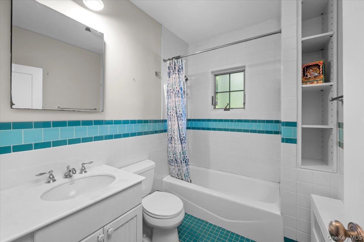 Single Family Netherland Avenue Bronx, NY 10463, MLS-1035581-15
