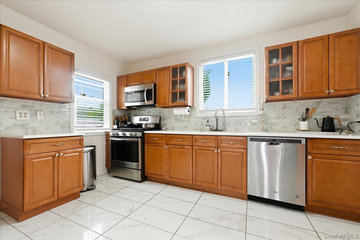 Single Family Hewlett Parkway Nassau County, NY 11557, MLS-1035584-4