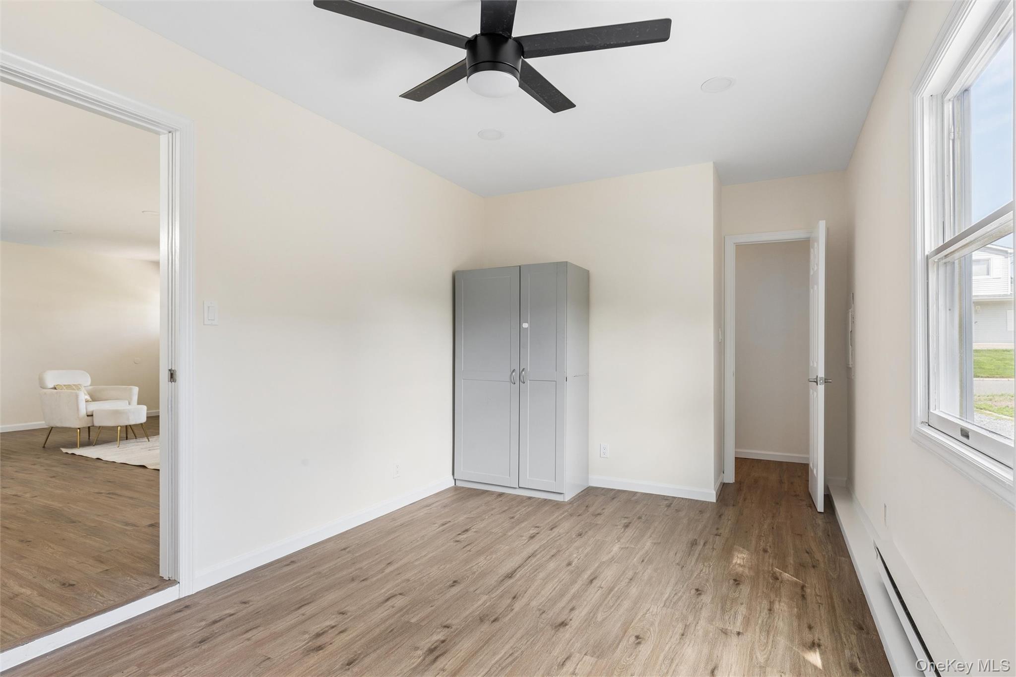 Single Family Circle Drive W Suffolk County, NY 11772, MLS-1035597-13