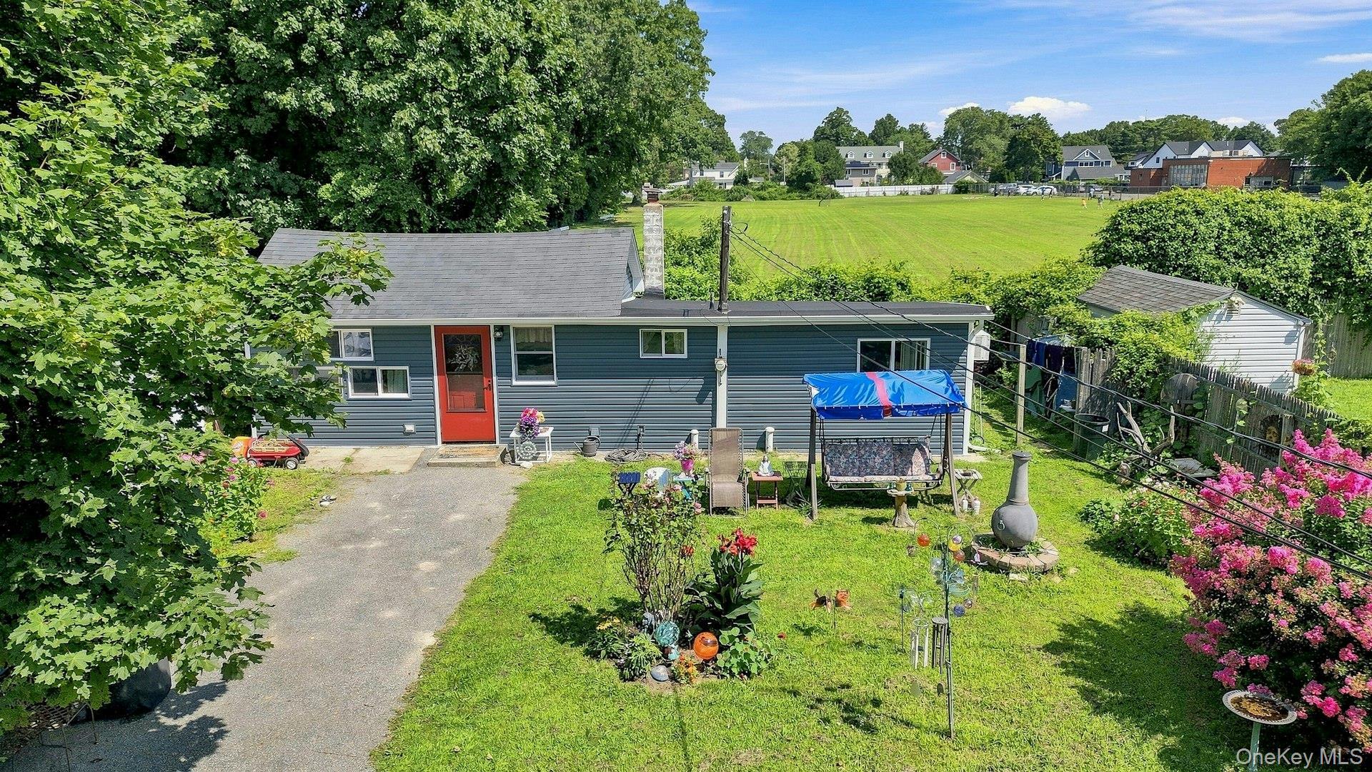 Single Family Sutton Court  Suffolk County, NY 11795, MLS-1035606-23