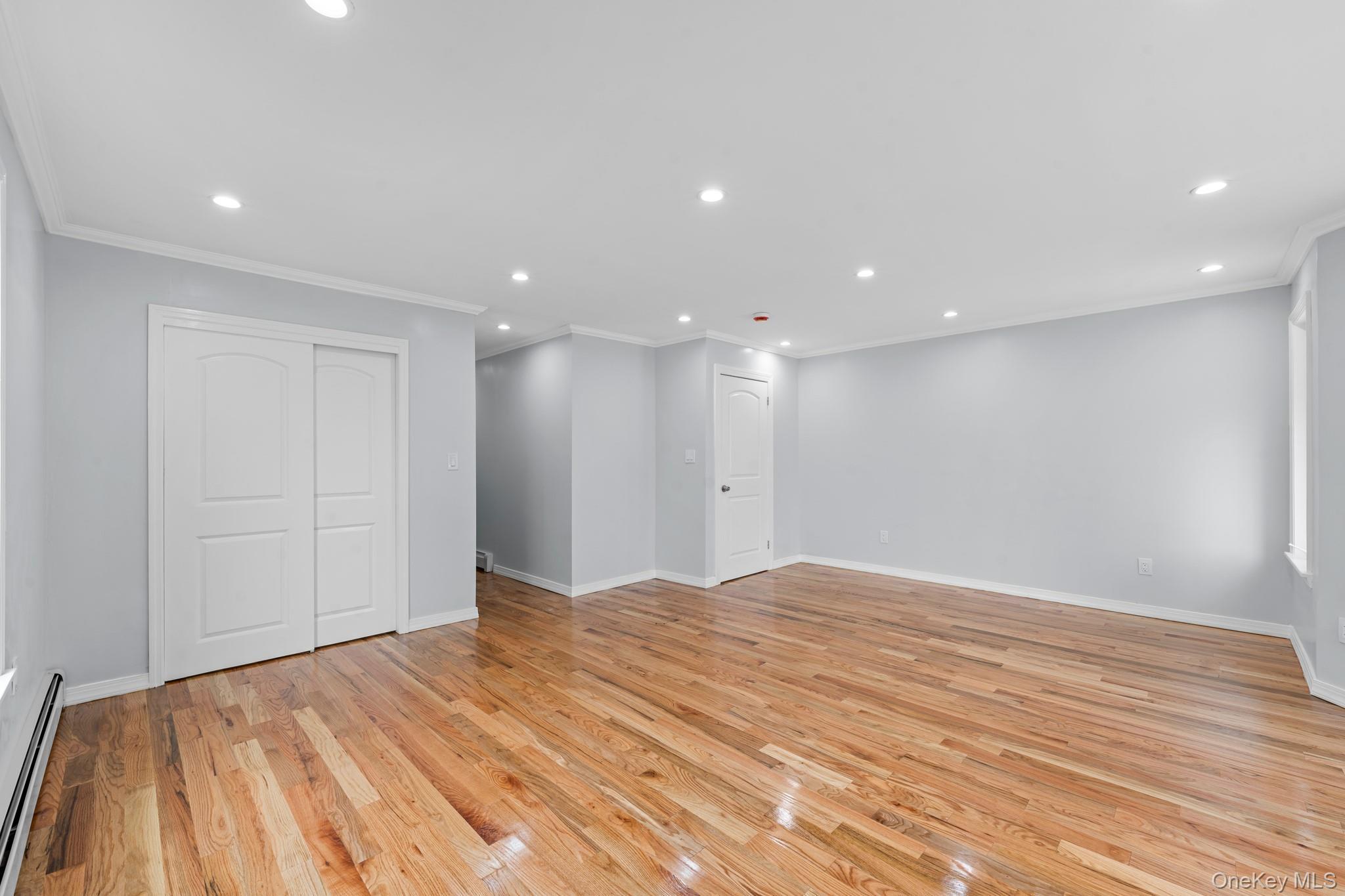 Single Family 138th Road  Queens, NY 11413, MLS-1035650-10
