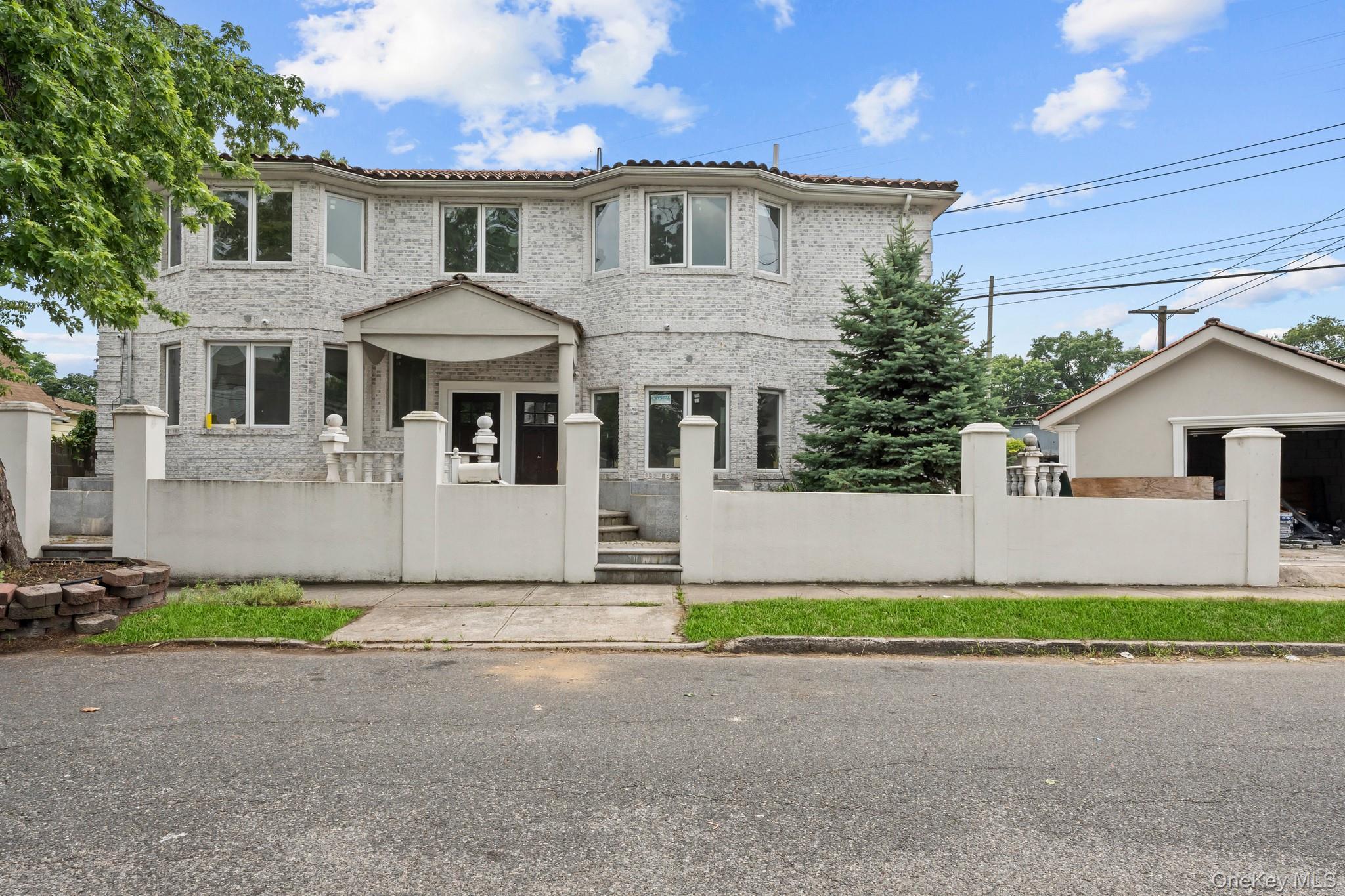Single Family 138th Road  Queens, NY 11413, MLS-1035650-13