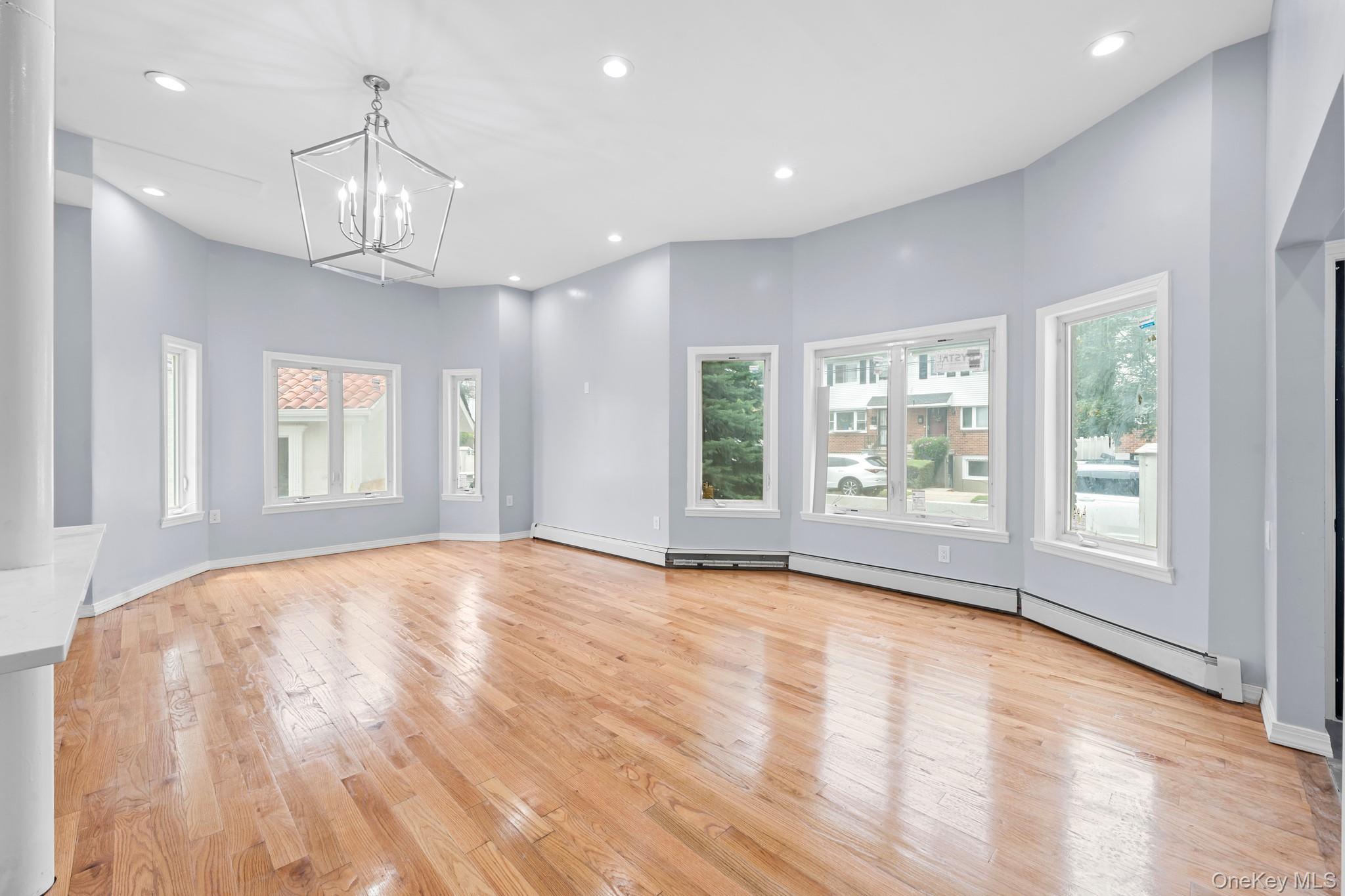 Single Family 138th Road  Queens, NY 11413, MLS-1035650-2