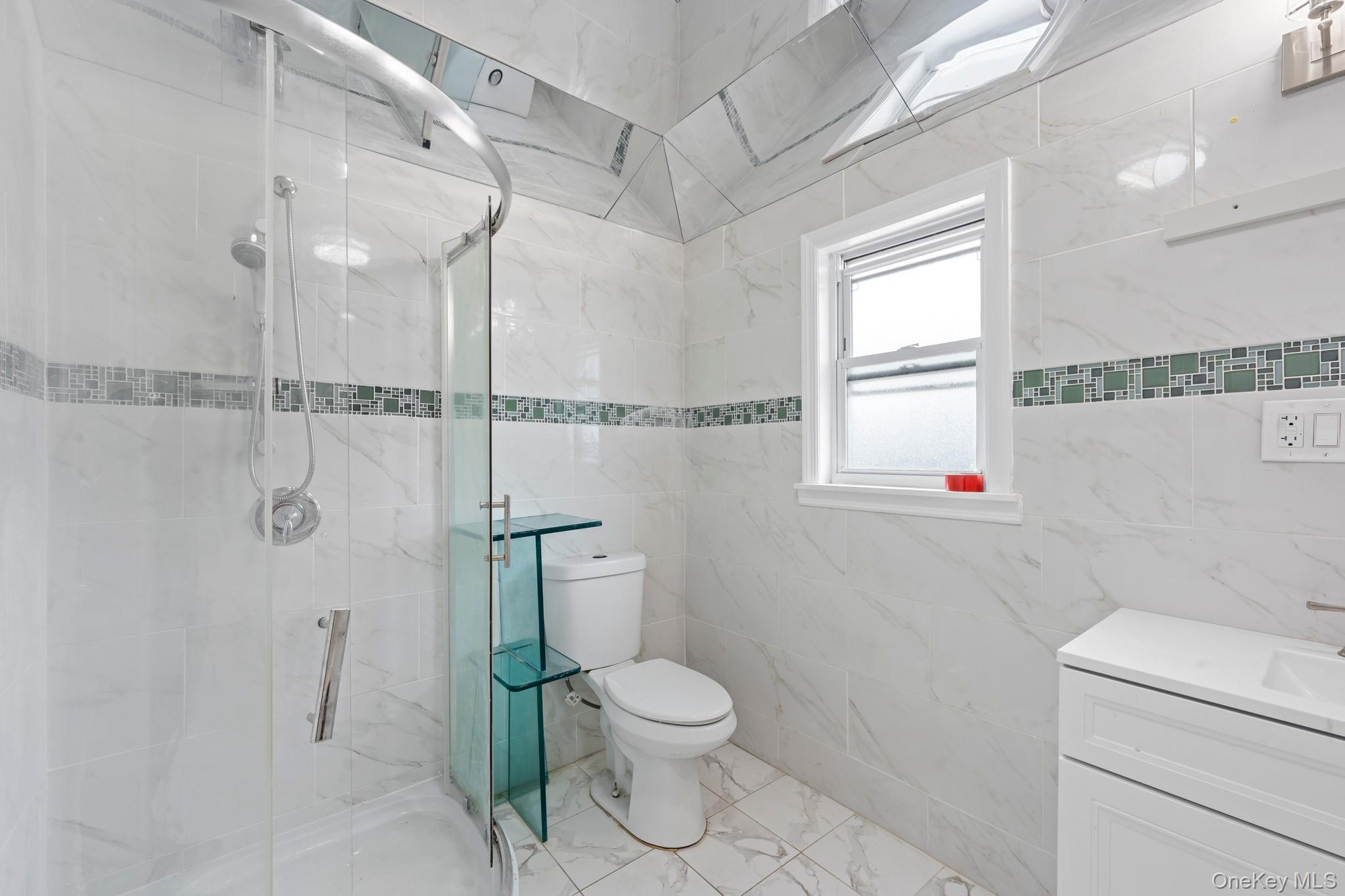 Single Family 138th Road  Queens, NY 11413, MLS-1035650-9