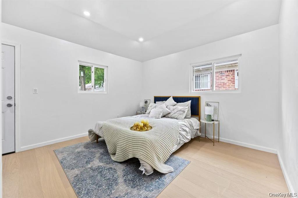 Single Family 76th Road  Queens, NY 11364, MLS-1035655-9